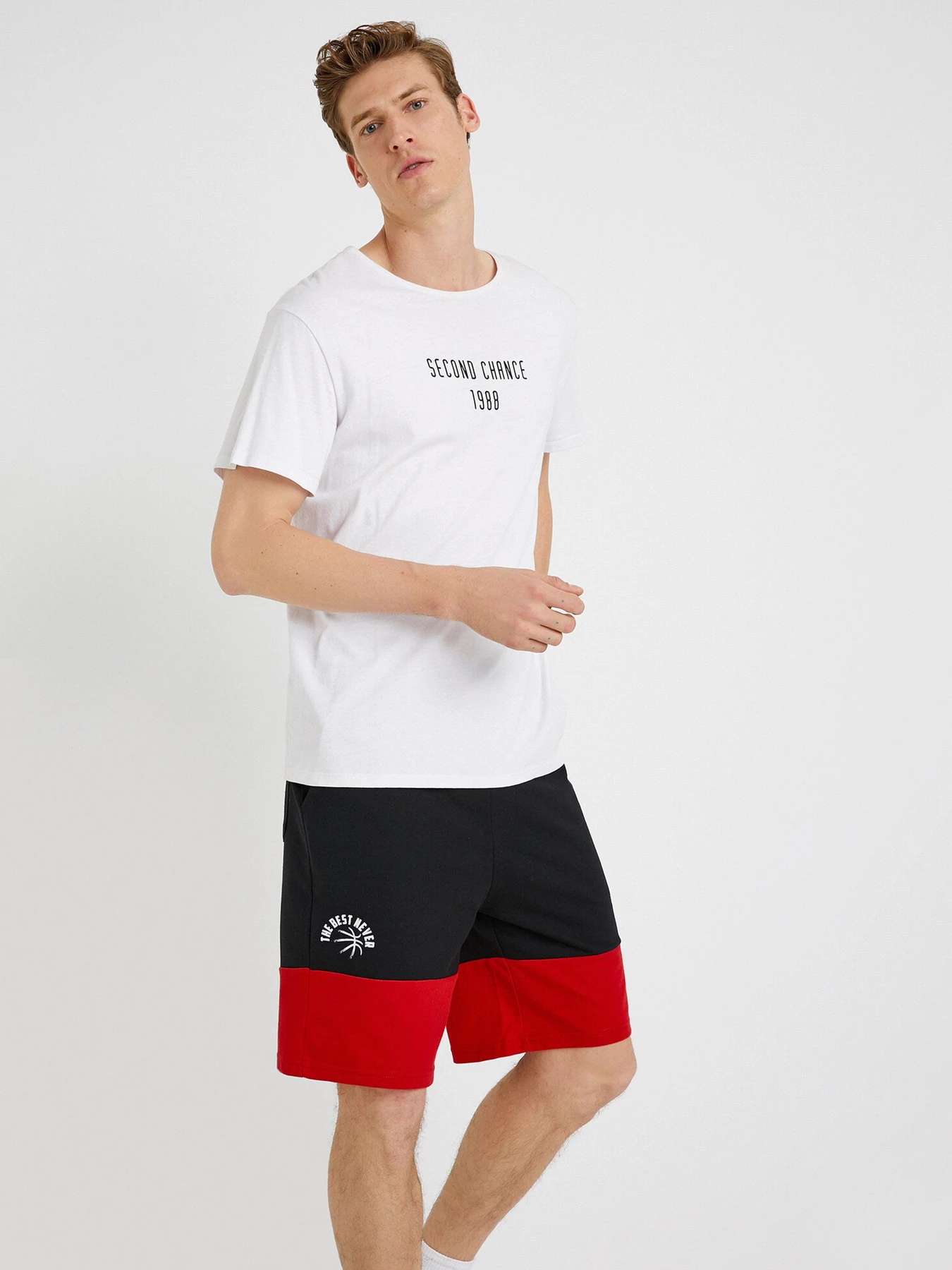 Шорти Koton модель 1YAM41080MK999 Шорти Koton модель 1YAM41080MK999 Фото