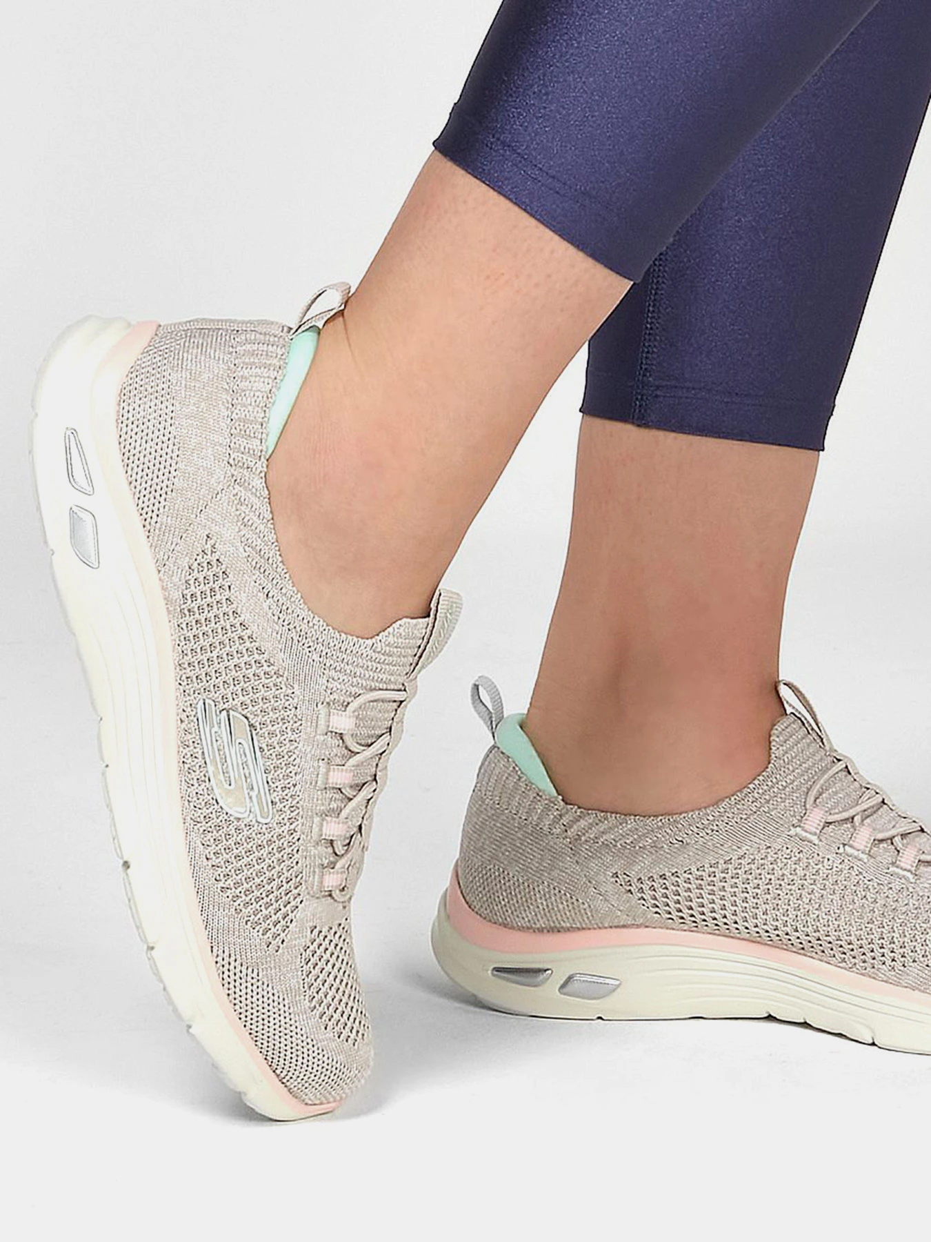 Кроссовки Skechers Empire D'Lux - Sharp Witted модель 149007 TPPK Фото