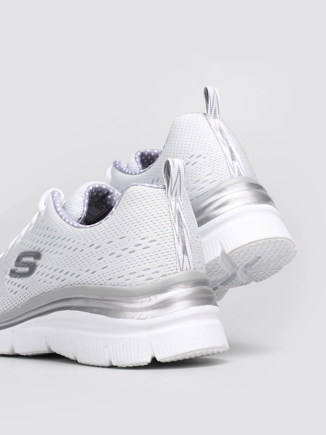 Кроссовки Skechers Fashion Fit - Statement Piece модель 12704 WGRY Кроссовки Skechers Fashion Fit - Statement Piece модель 12704 WGRY Фото