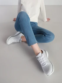 Кроссовки Skechers Fashion Fit - Statement Piece модель 12704 WGRY Фото