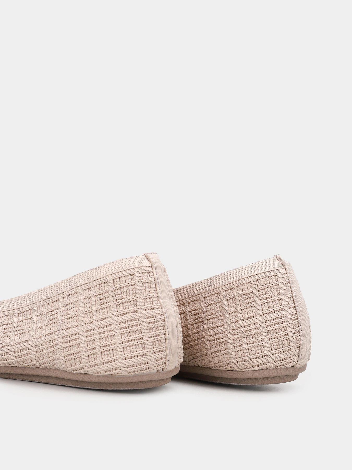 Туфлі та лофери Skechers Cleo Point модель 158308 NAT Туфлі та лофери Skechers Cleo Point модель 158308 NAT Фото