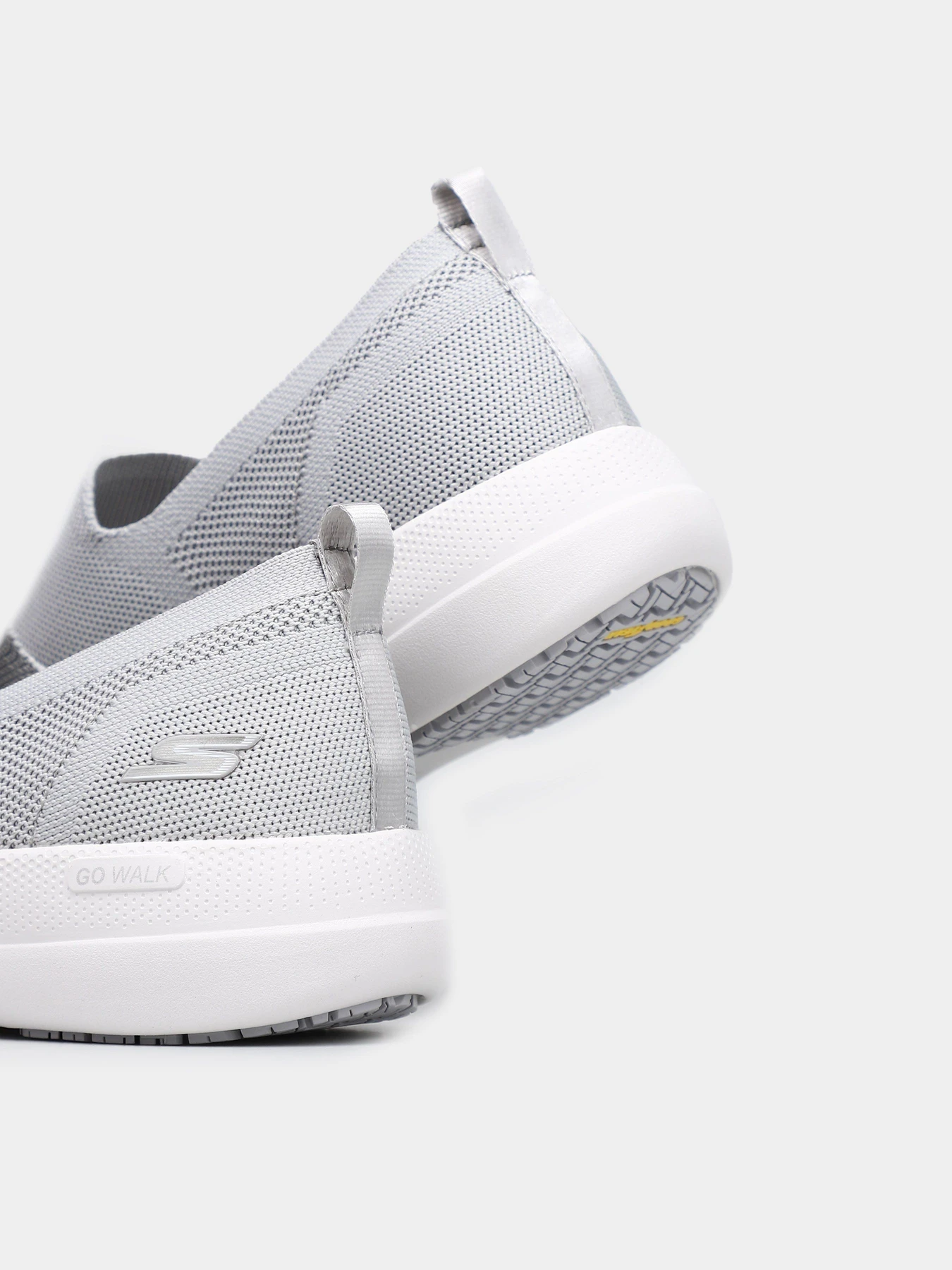 Слипоны и мокасины Skechers GOwalk Stability - Dessert Roses модель 124601 GRY Фото