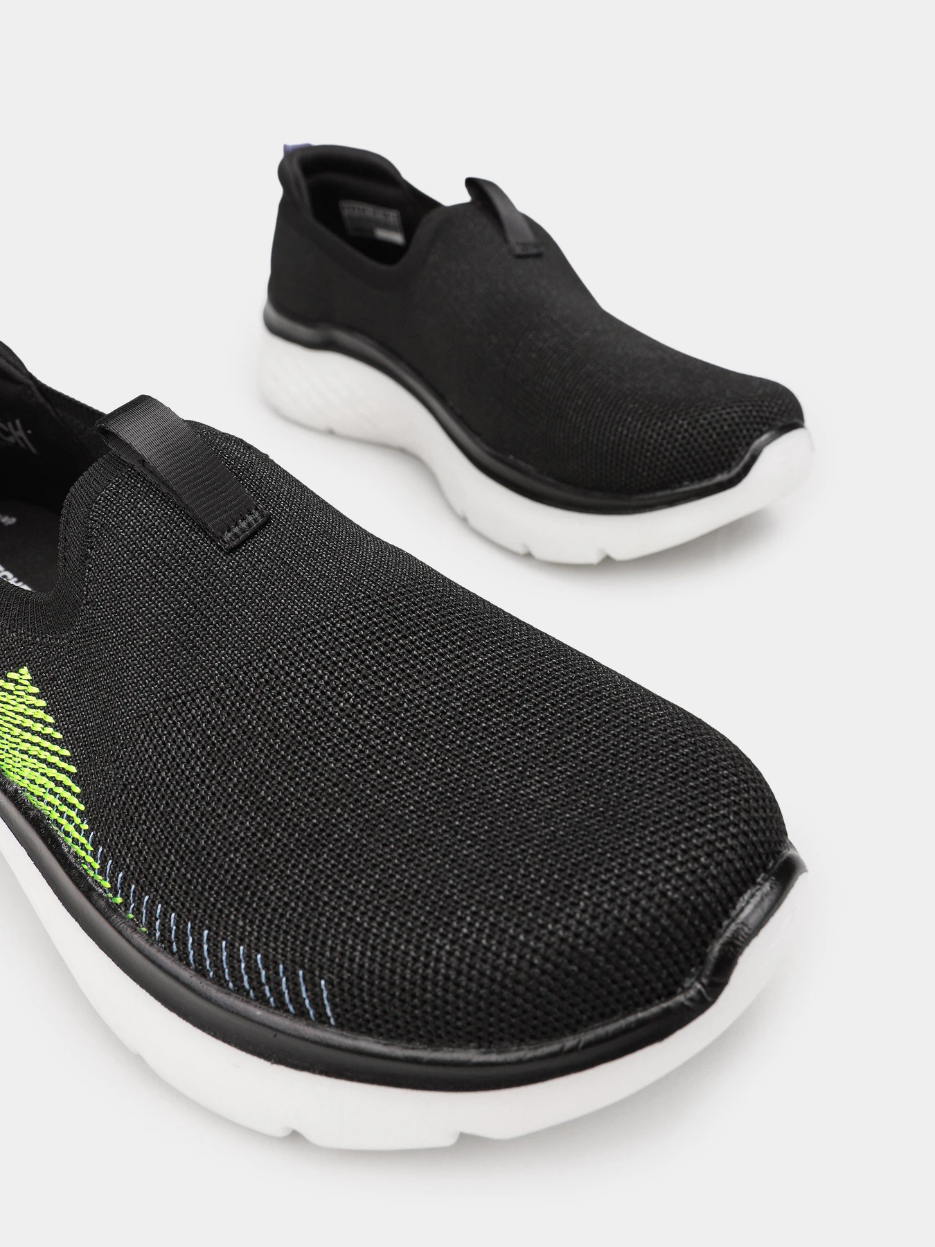 Сліпони та мокасини Skechers GOwalk Hyper Burst модель 124575 BKMT Сліпони та мокасини Skechers GOwalk Hyper Burst модель 124575 BKMT Фото
