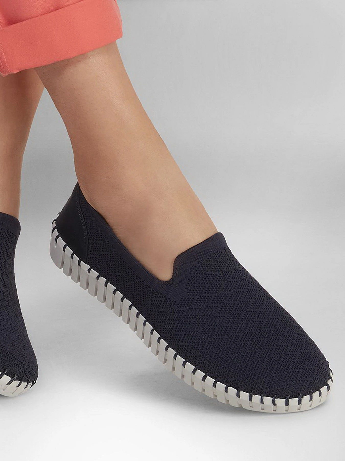 Сліпони та мокасини Skechers Sepulveda Blvd - Day Wishes модель 100148 NVY Сліпони та мокасини Skechers Sepulveda Blvd - Day Wishes модель 100148 NVY Фото