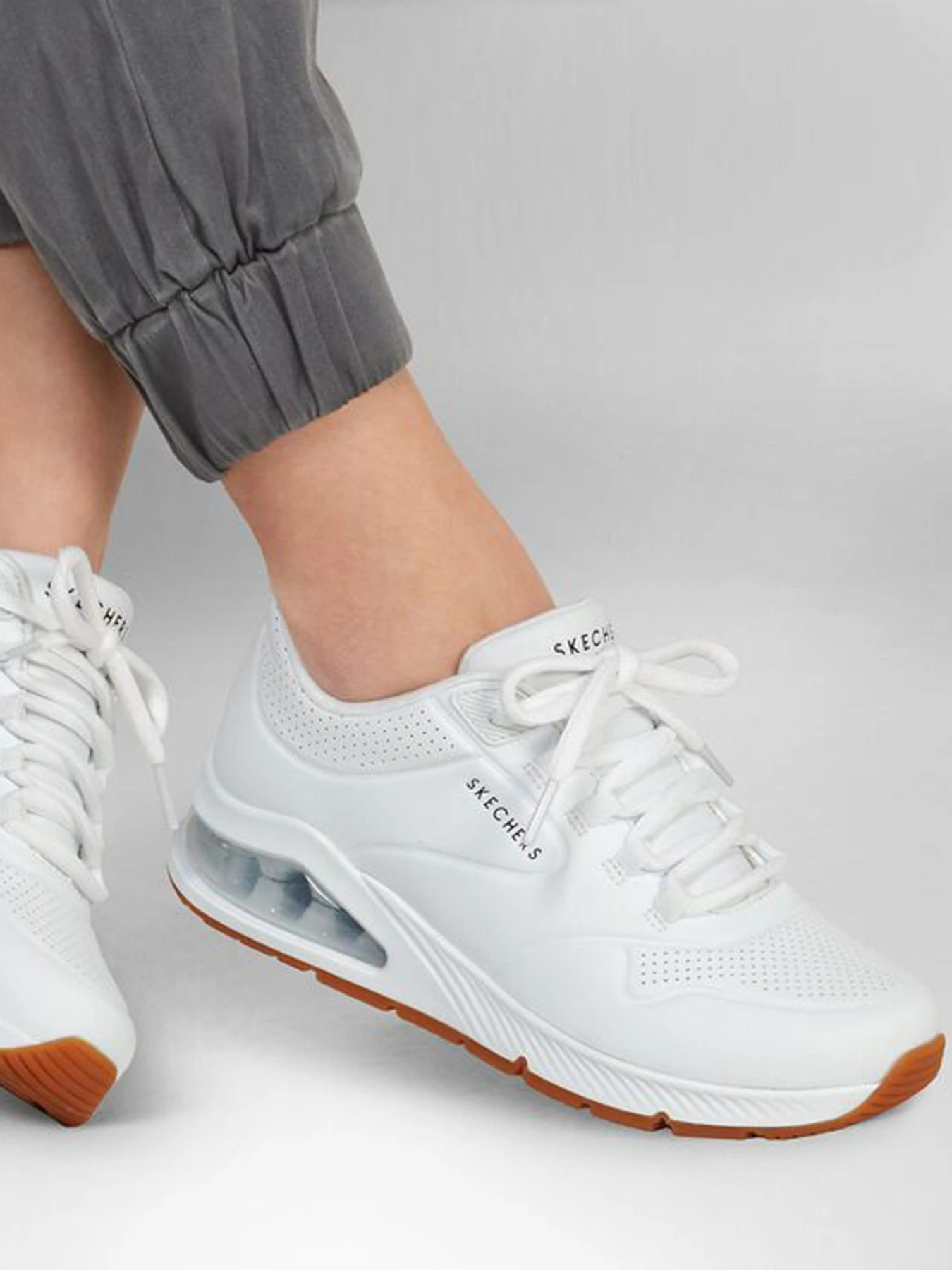 Кросівки Skechers Uno 2 - Air Around You модель 155543 WHT Кросівки Skechers Uno 2 - Air Around You модель 155543 WHT Фото