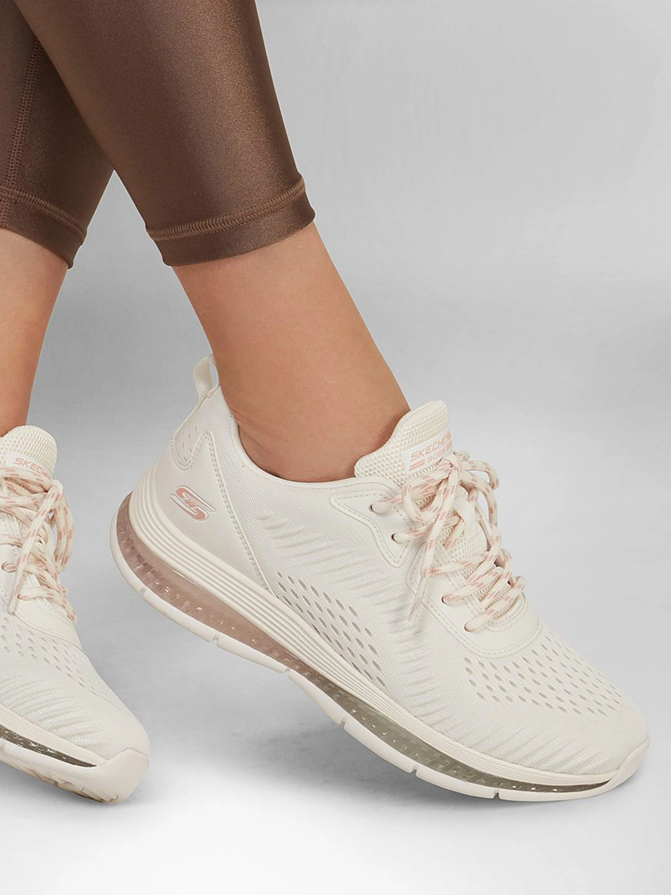 Кроссовки Skechers BOBS SPORT Bobs Gamma модель 117101 WHT Кроссовки Skechers BOBS SPORT Bobs Gamma модель 117101 WHT Фото