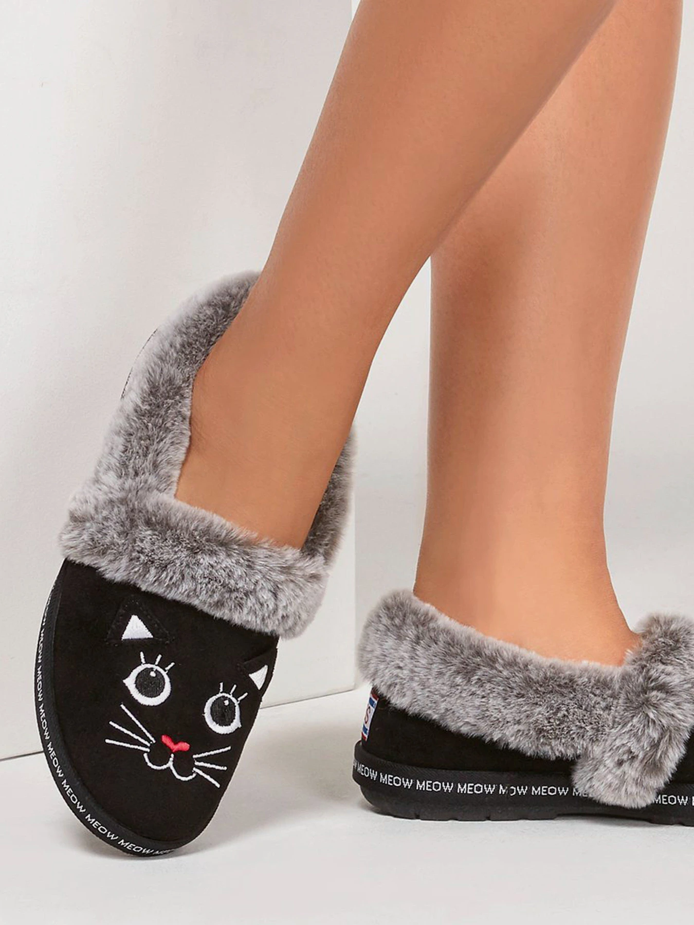 Тапки Skechers BOBS Too Cozy - Meow Pajamas модель 33355 BLK Тапки Skechers BOBS Too Cozy - Meow Pajamas модель 33355 BLK Фото