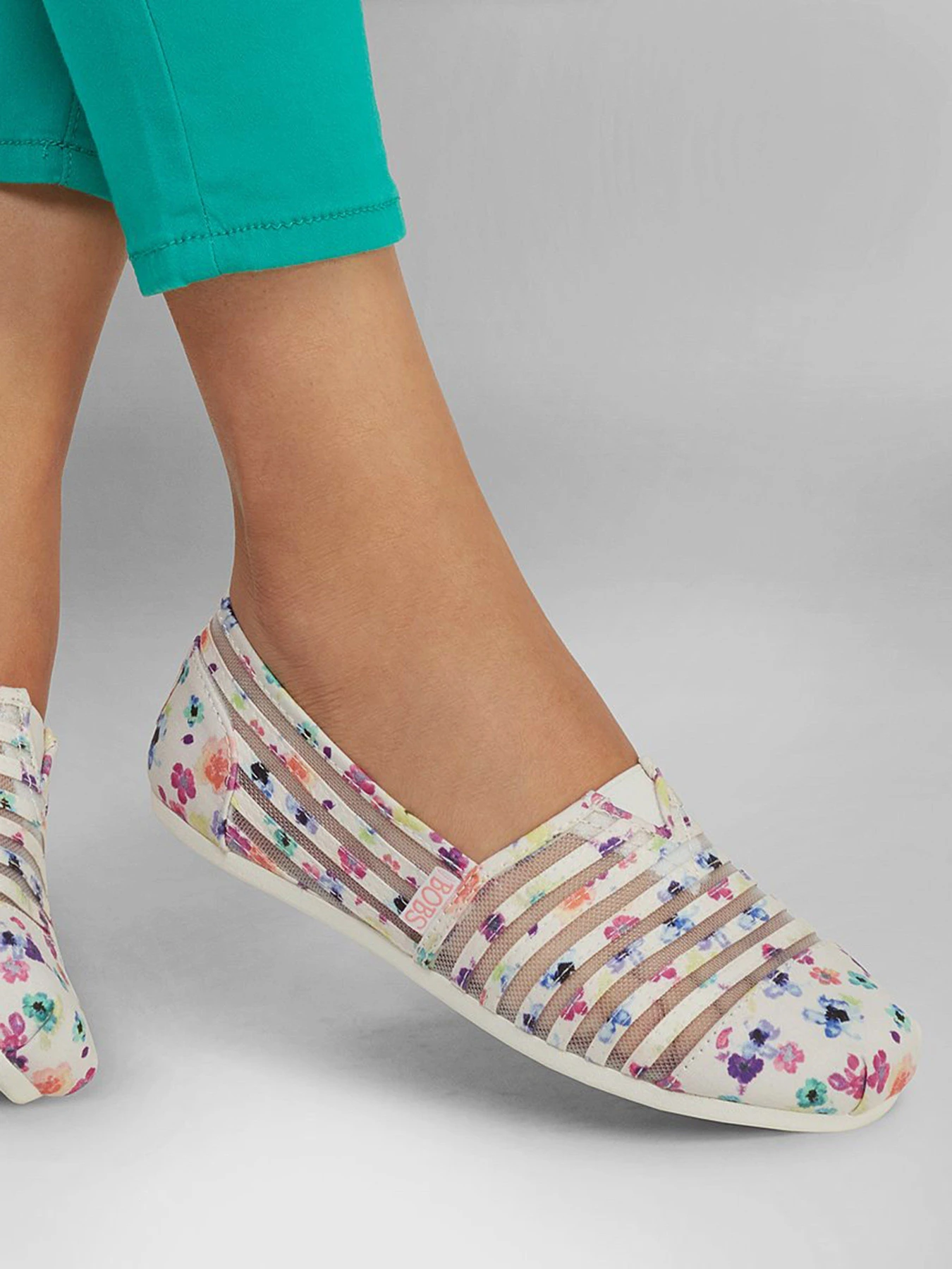 Слипоны и мокасины Skechers BOBS Plush - Wild Lilly модель 113518 WMLT Слипоны и мокасины Skechers BOBS Plush - Wild Lilly модель 113518 WMLT Фото