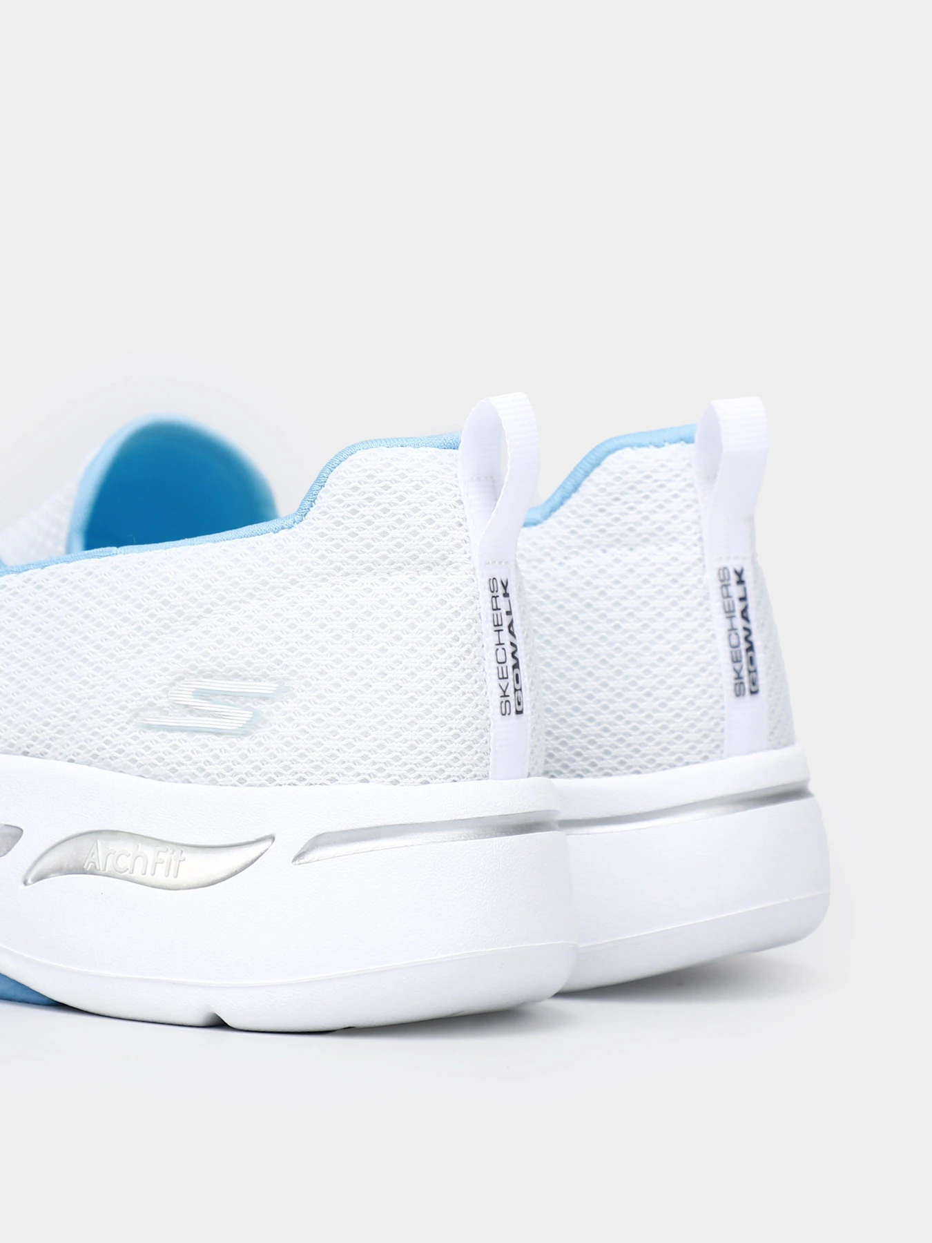 Слипоны и мокасины Skechers GoWalk Arch Fit модель 124401 WLBL Слипоны и мокасины Skechers GoWalk Arch Fit модель 124401 WLBL Фото