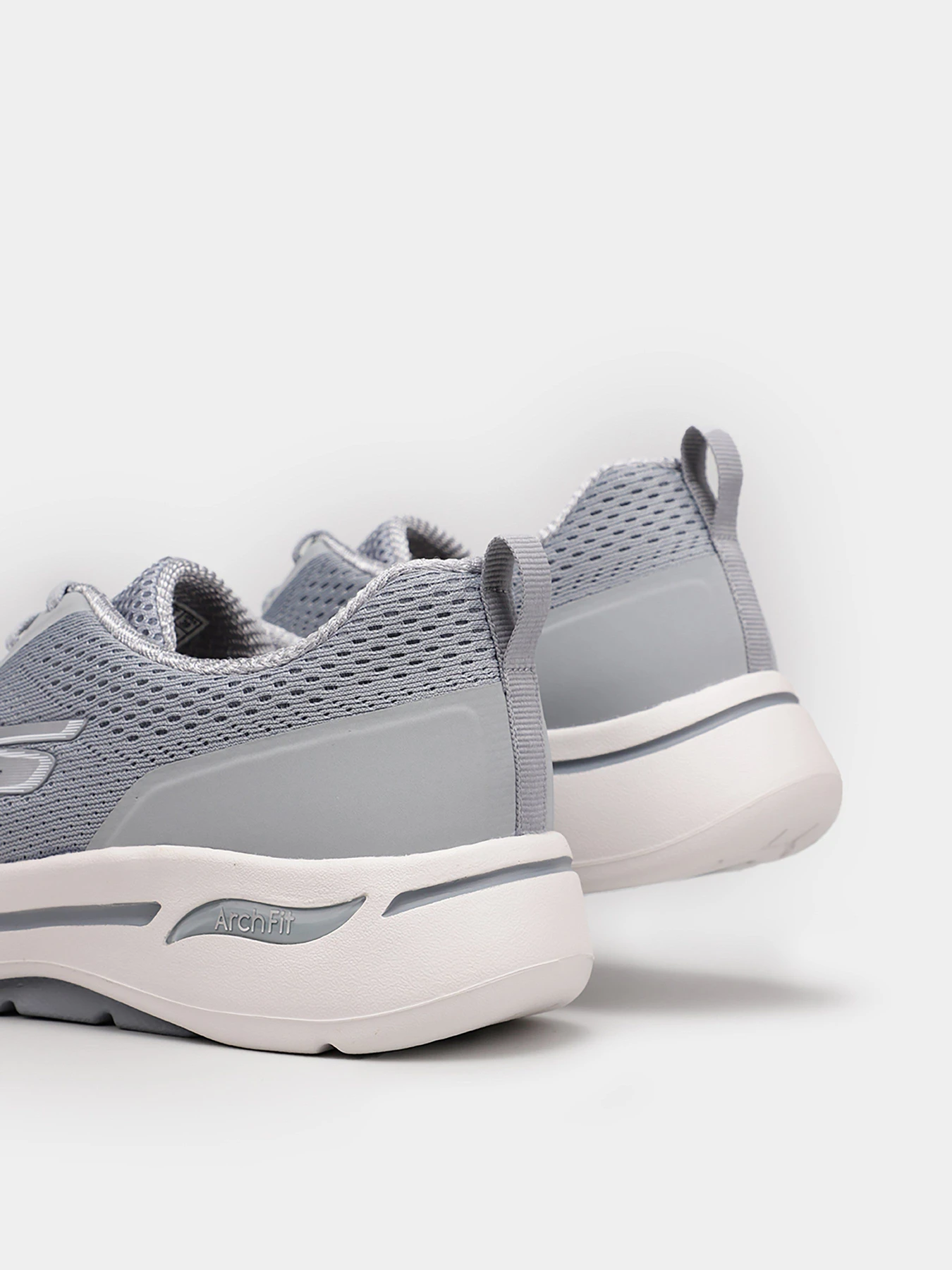 Кроссовки Skechers Go Walk Arch Fit модель 124404 GRY Кроссовки Skechers Go Walk Arch Fit модель 124404 GRY Фото