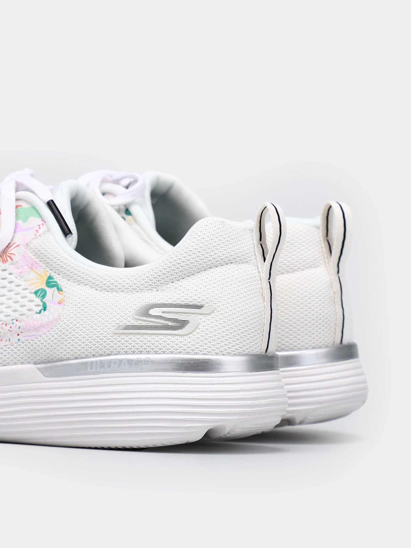 Кроссовки Skechers Go Run 400 V2 модель 128199 WHT Фото