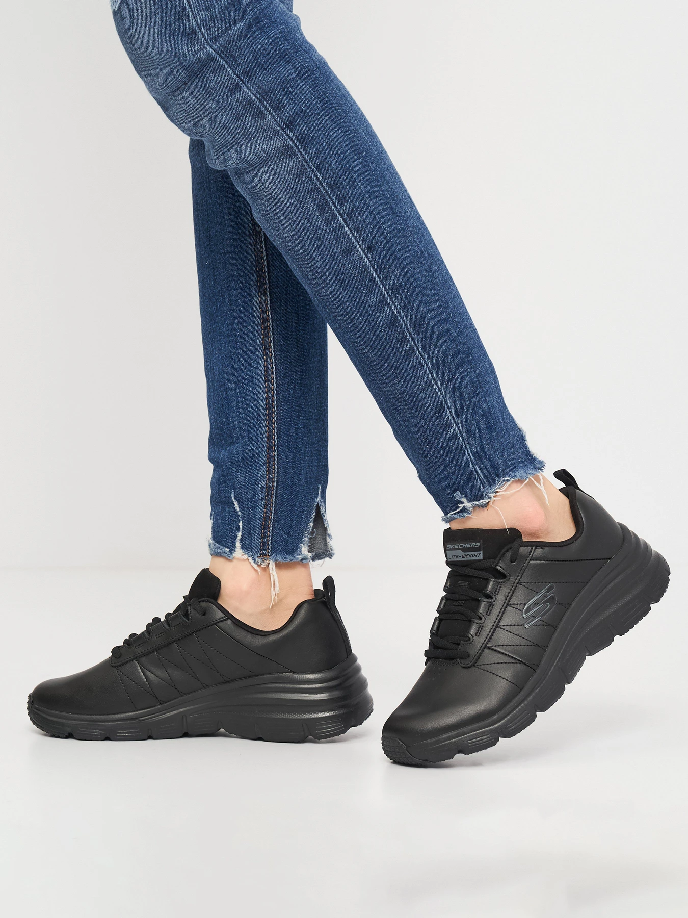 Кроссовки Skechers Fashion Fit - Effortless модель 149473 BBK Кроссовки Skechers Fashion Fit - Effortless модель 149473 BBK Фото