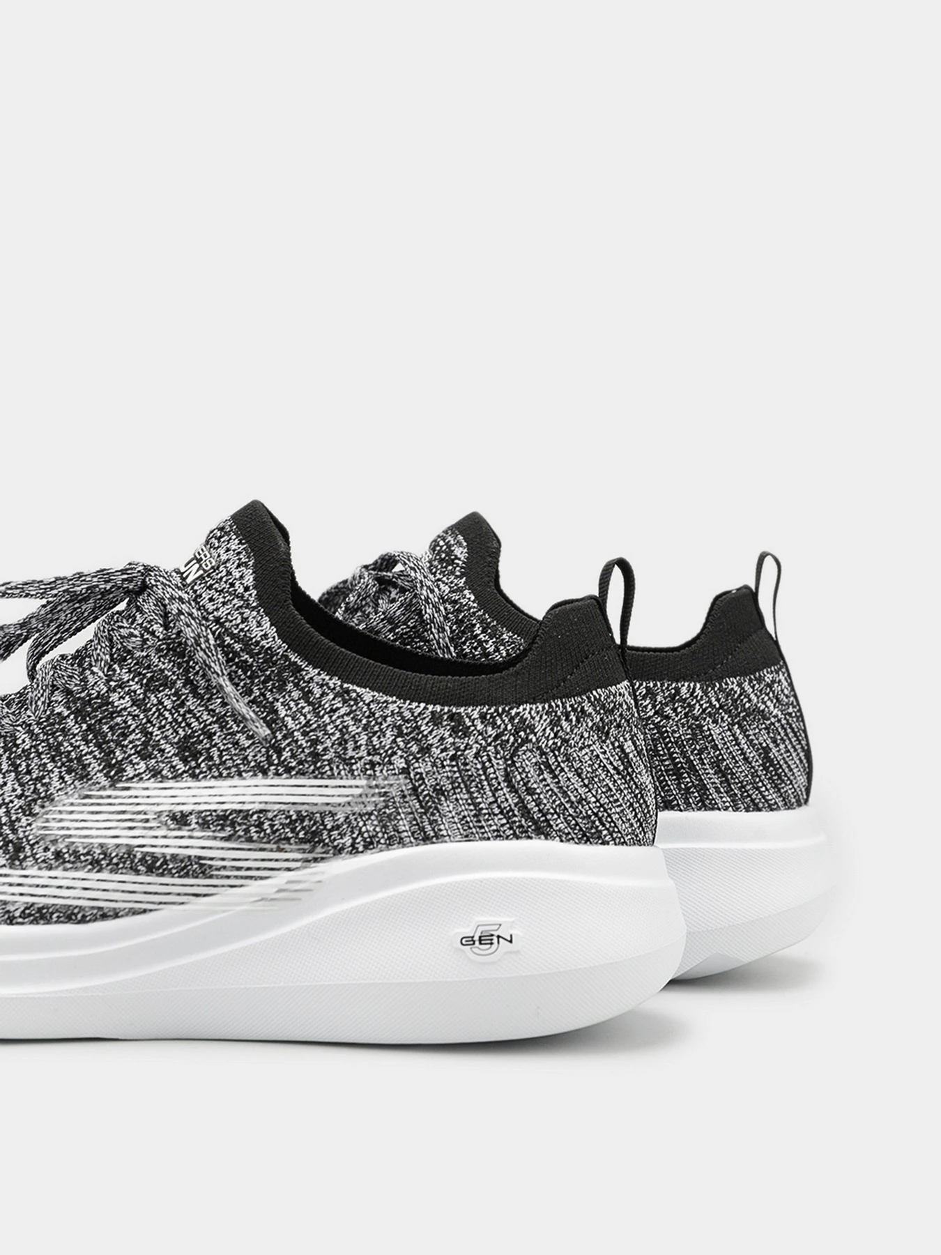Кроссовки Skechers GOrun Fast Performance модель 128883 BKW Фото