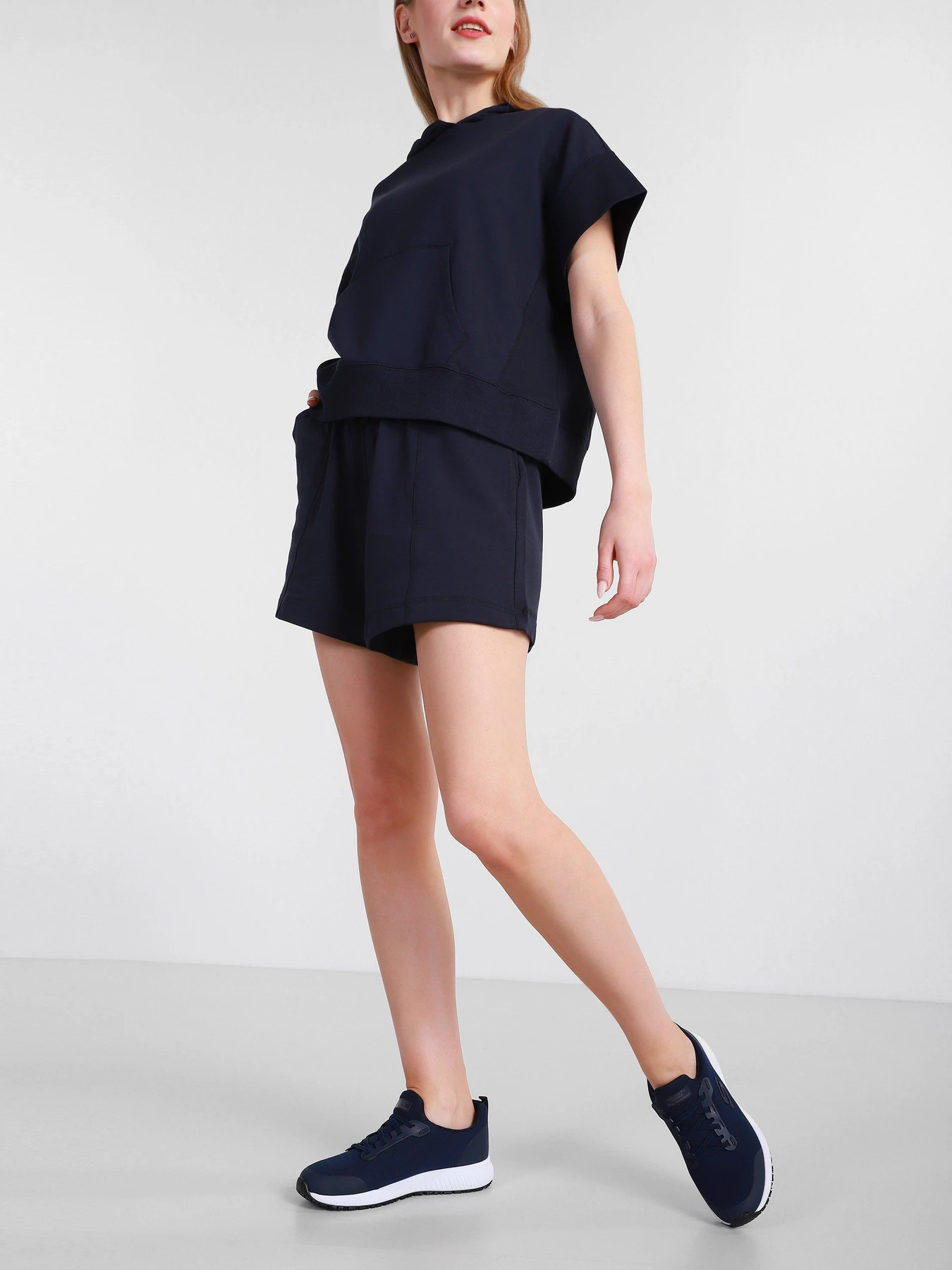 Кроссовки Skechers Work: Squad SR модель 77222 NVY Кроссовки Skechers Work: Squad SR модель 77222 NVY Фото