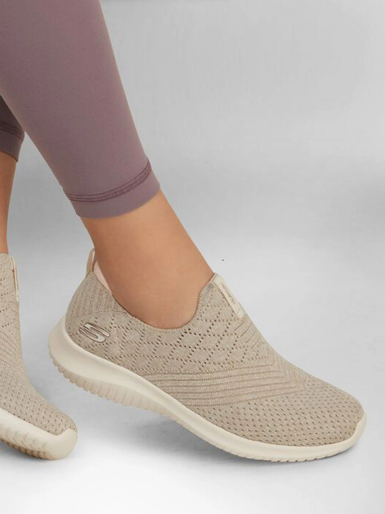 Сліпони та мокасини Skechers Ultra Flex - Delightful Joy модель 149426 NAT Сліпони та мокасини Skechers Ultra Flex - Delightful Joy модель 149426 NAT Фото