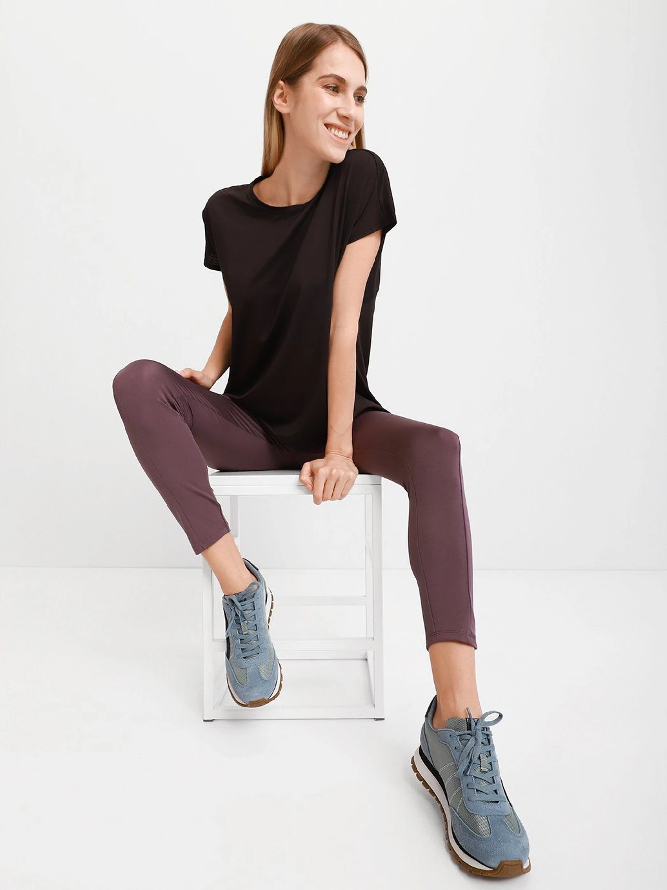 Кросівки Skechers BOBS Groove It модель 117077 BLNV Кросівки Skechers BOBS Groove It модель 117077 BLNV Фото