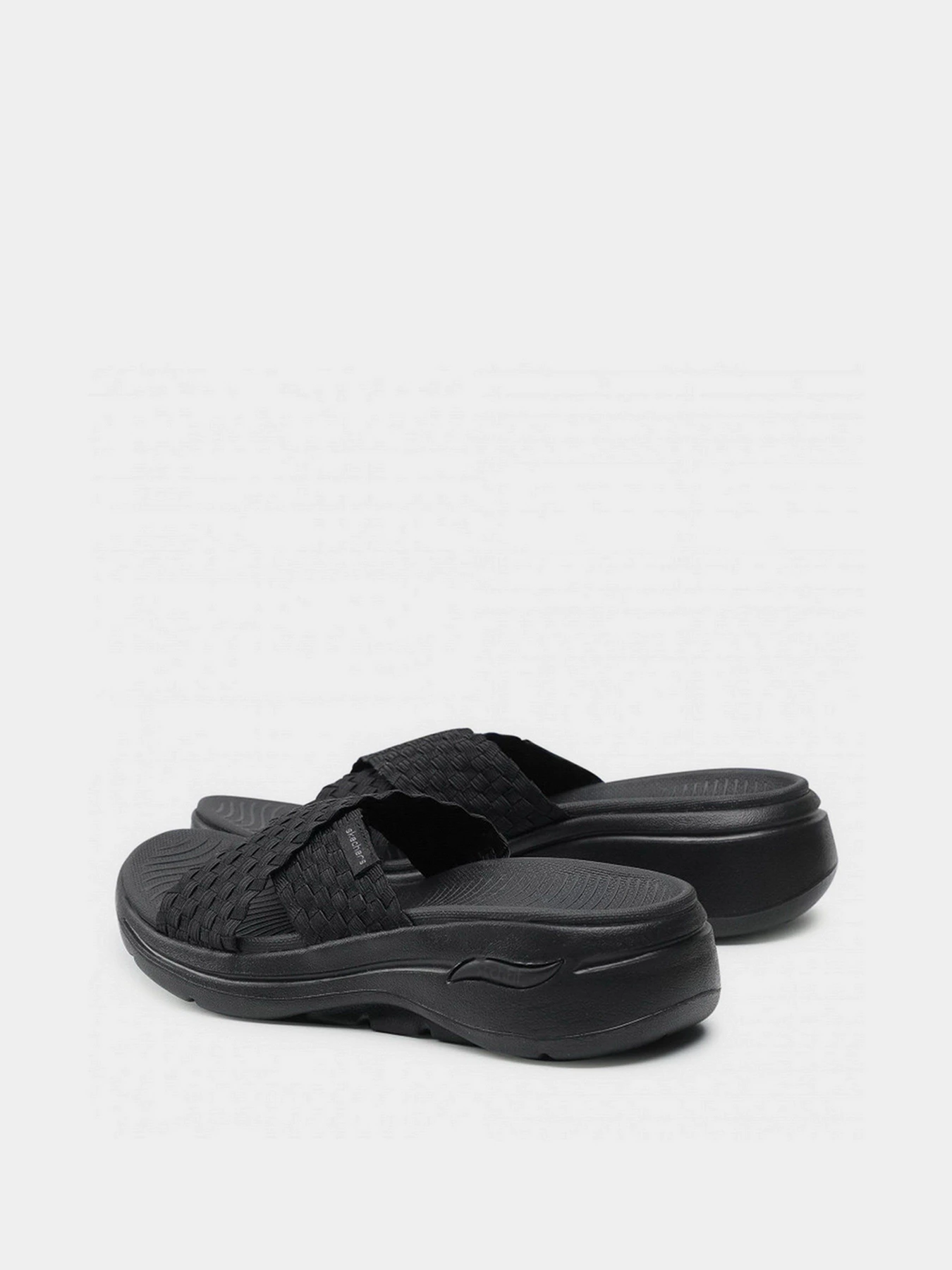 Шлёпанцы Skechers GO WALK Arch Fit - Wondrous модель 140235 BBK Шлёпанцы Skechers GO WALK Arch Fit - Wondrous модель 140235 BBK Фото