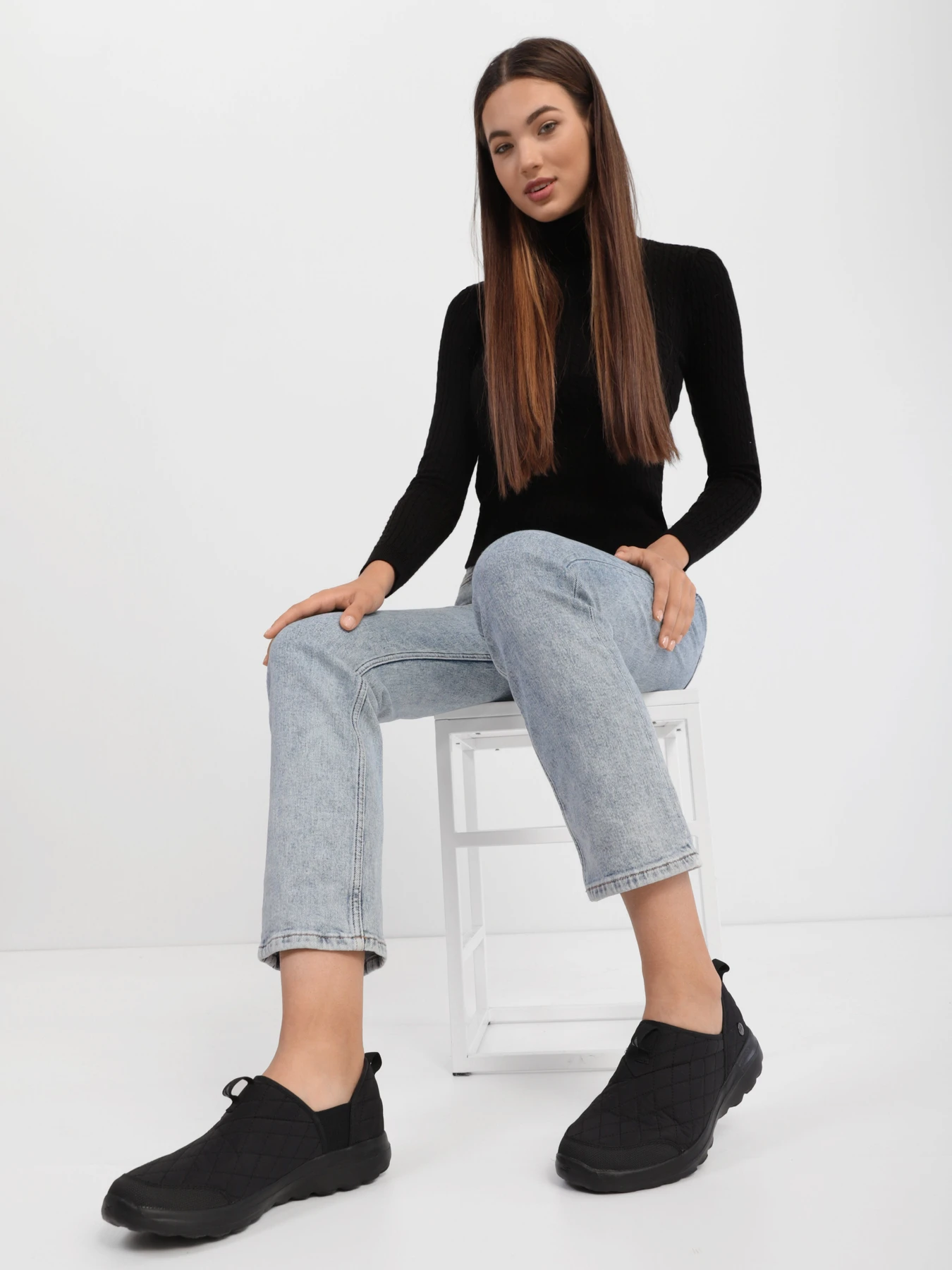 Сліпони та мокасини Skechers Go Walk Lounge-Solace модель 175053 BBK Сліпони та мокасини Skechers Go Walk Lounge-Solace модель 175053 BBK Фото