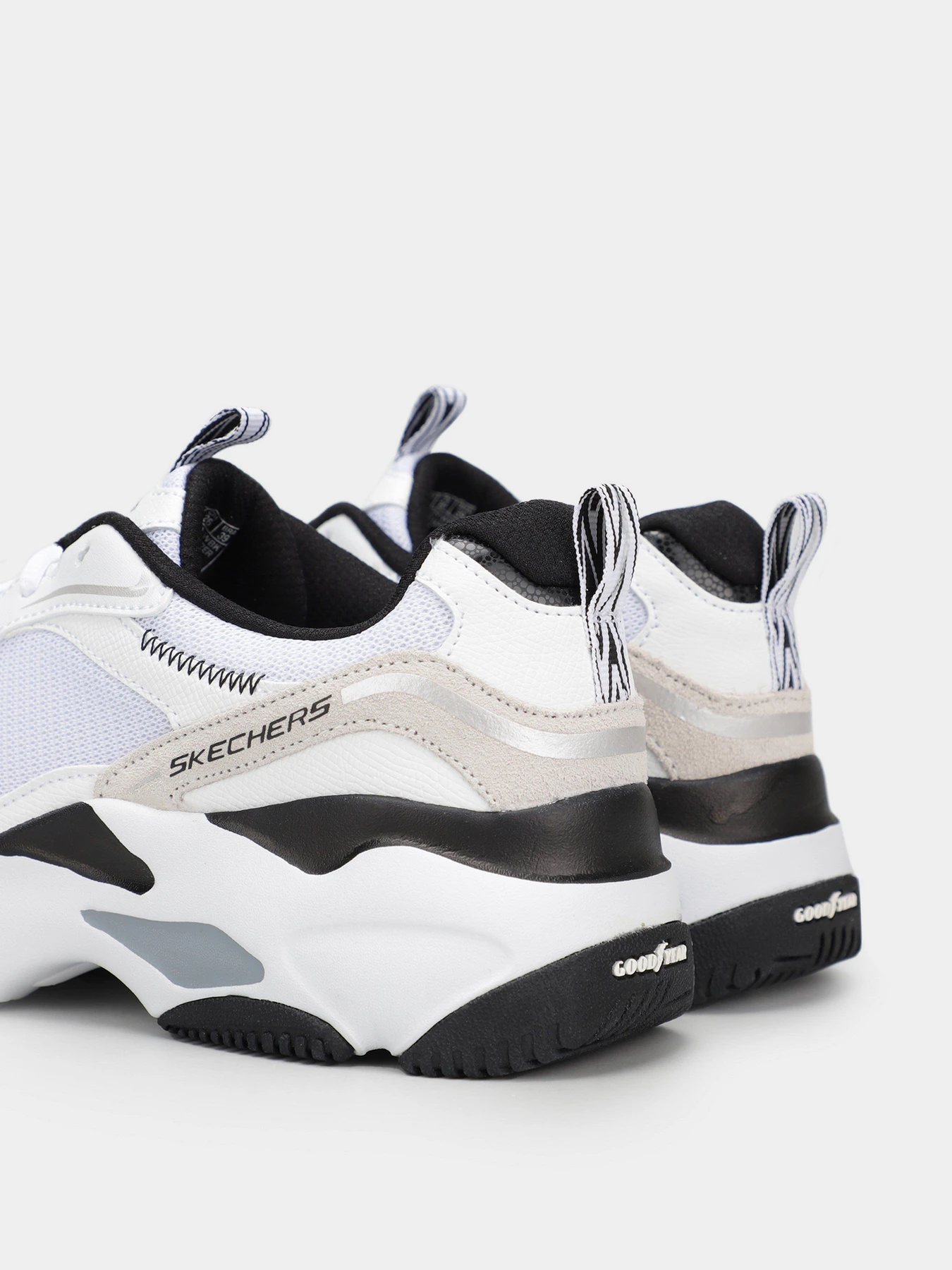 Кроссовки Skechers Lander S - Petal Pusher модель 149895 WBK Кроссовки Skechers Lander S - Petal Pusher модель 149895 WBK Фото