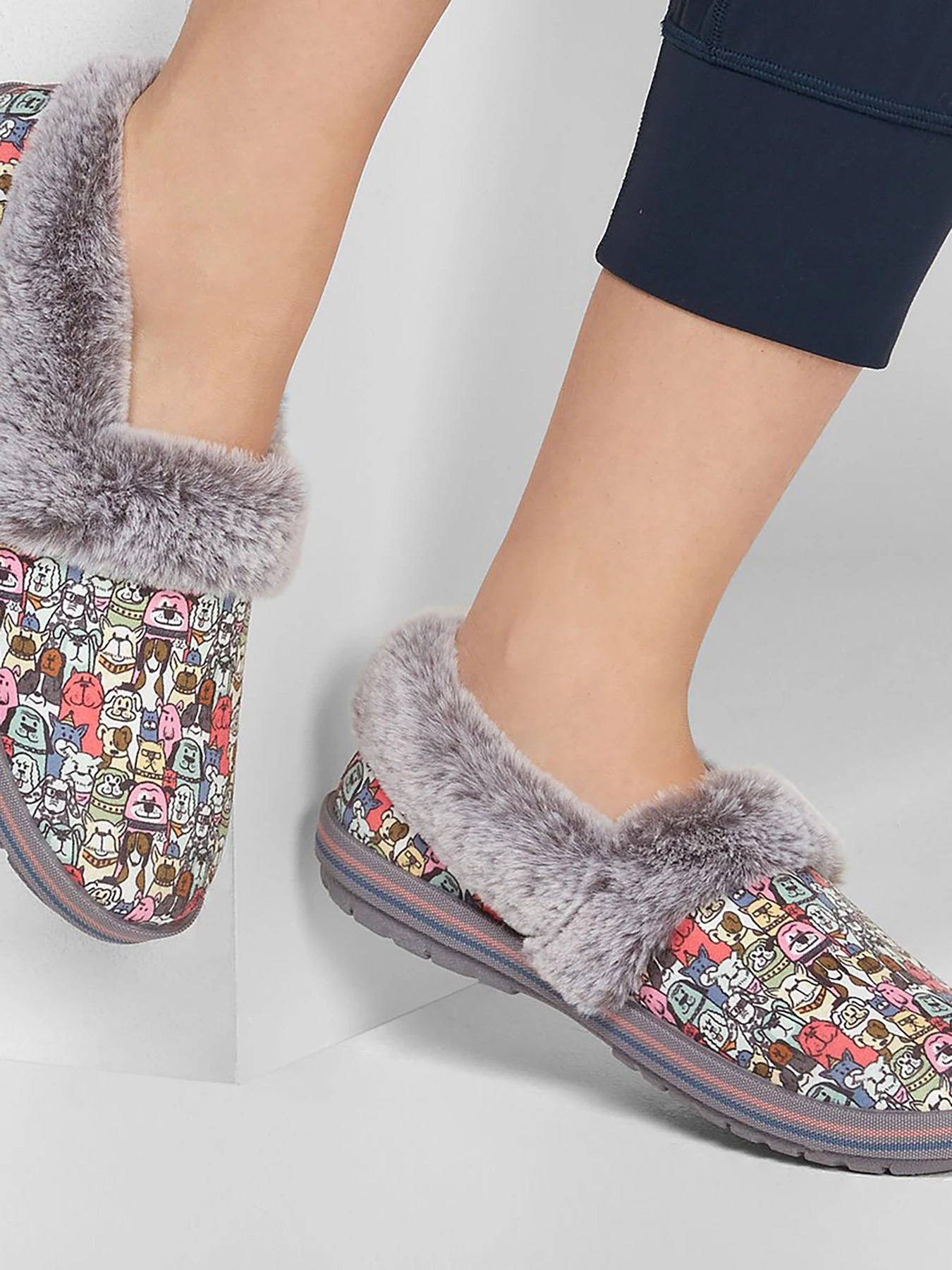 Тапки Skechers модель 113222 GYMT Тапки Skechers модель 113222 GYMT Фото