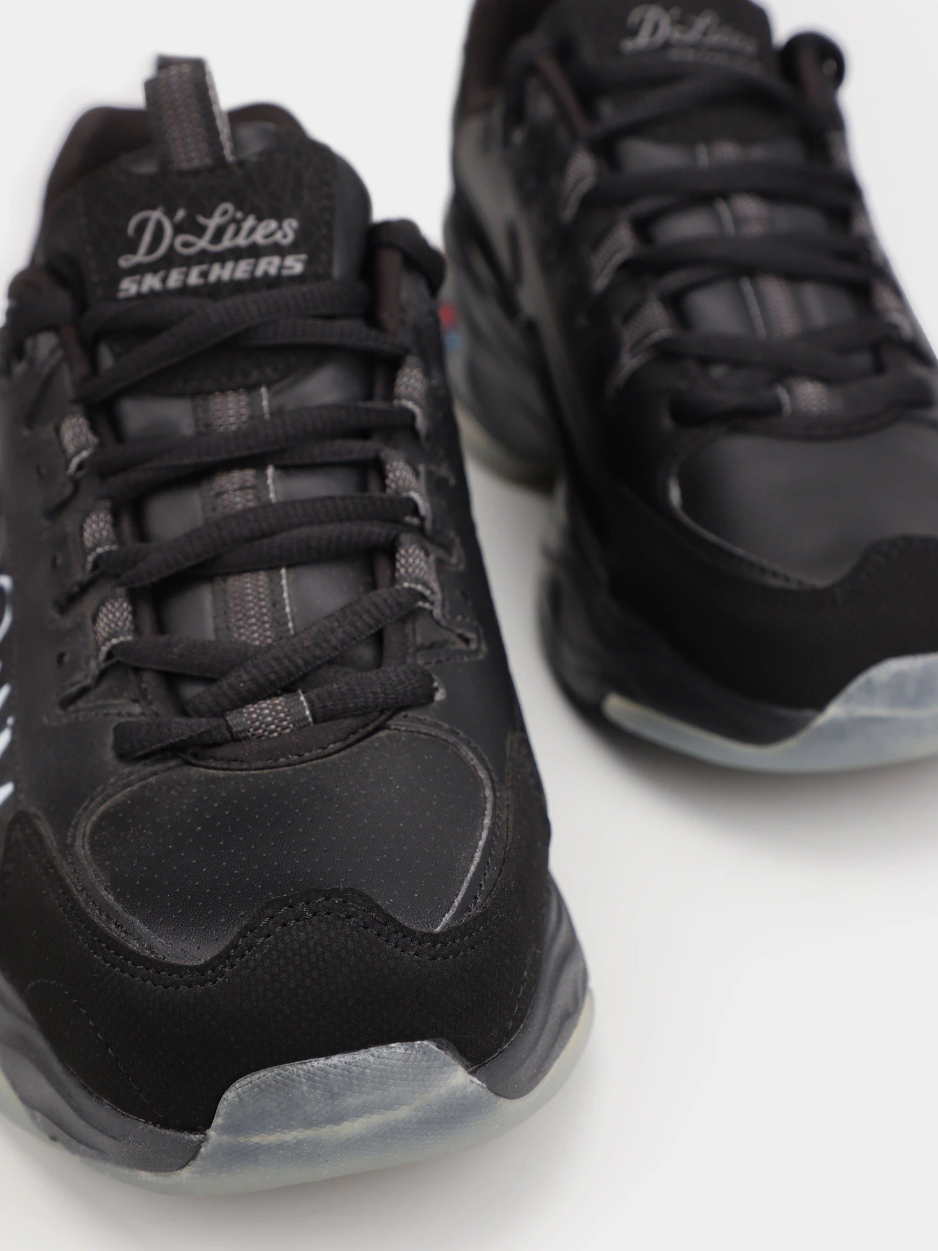 Кросівки Skechers D'Lites 4.0 модель 149503 BKMT Фото