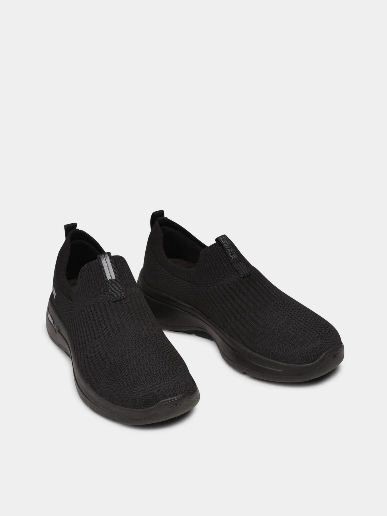 Слипоны и мокасины Skechers Skechers GOwalk Arch Fit - Iconic модель 124409 BBK Слипоны и мокасины Skechers Skechers GOwalk Arch Fit - Iconic модель 124409 BBK Фото