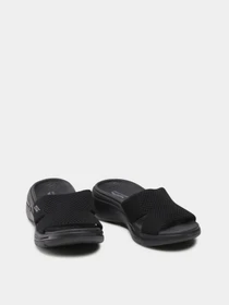 Шлёпанцы Skechers Go Walk Arch Fit Worthy модель 140224 BBK Фото