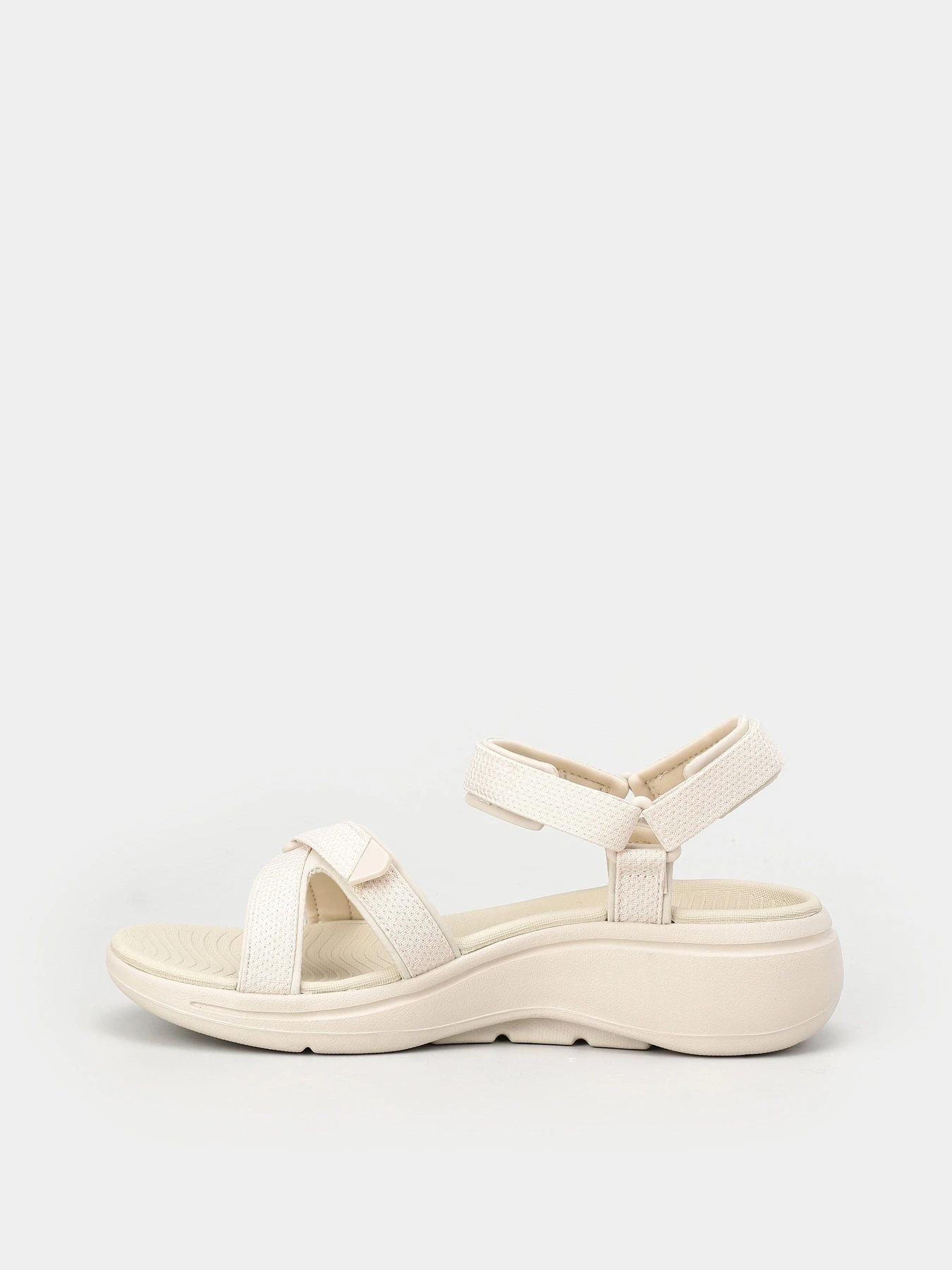 Сандалии Skechers GO WALK ARCH FIT SANDAL модель 140251 NAT Сандалии Skechers GO WALK ARCH FIT SANDAL модель 140251 NAT Фото