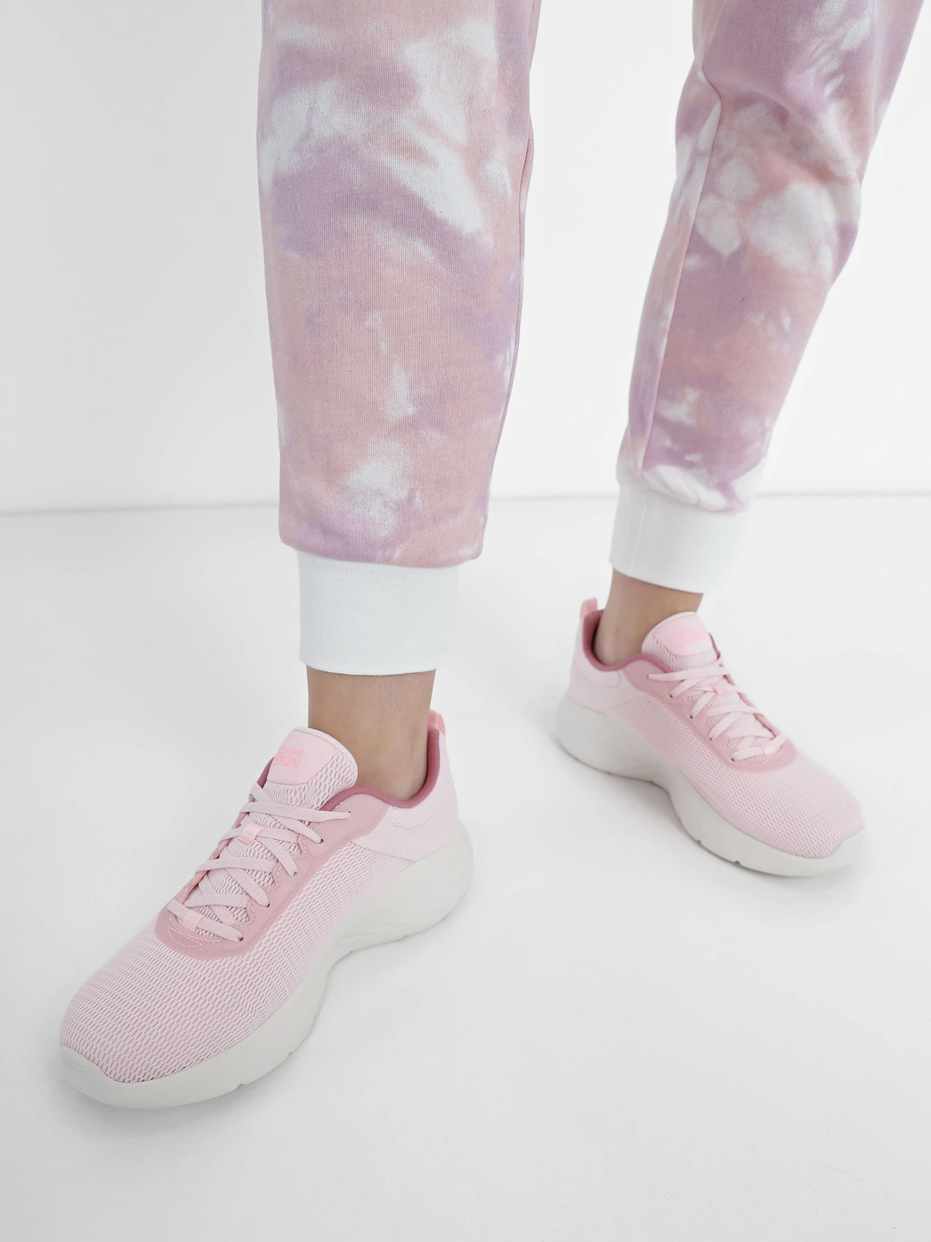 Кроссовки Skechers GO RUN Lite - Quick Stride модель 129424 LTPK Кроссовки Skechers GO RUN Lite - Quick Stride модель 129424 LTPK Фото