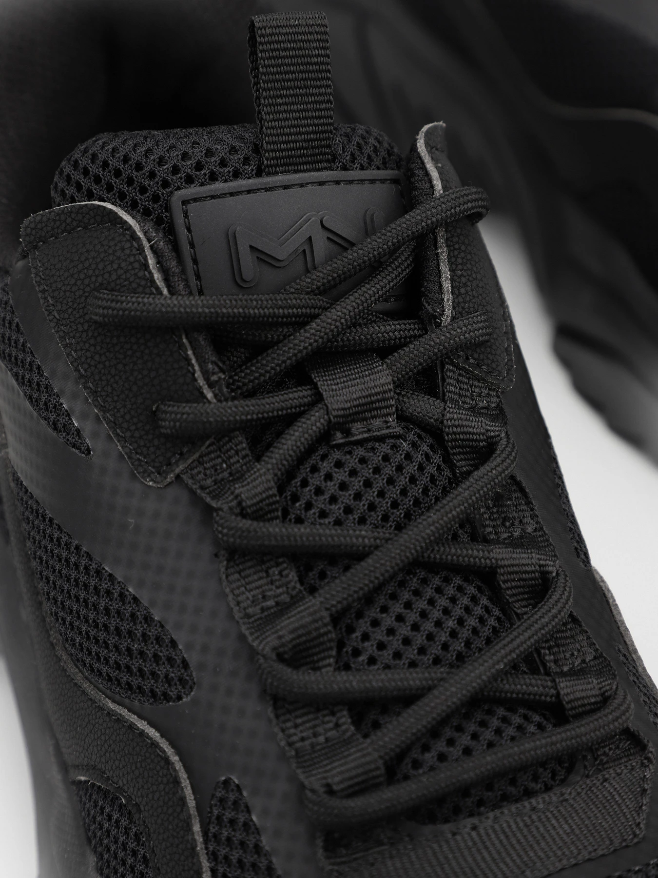 Кроссовки Skechers Mark Nason Smart Block - Vada модель 133300 BBK Кроссовки Skechers Mark Nason Smart Block - Vada модель 133300 BBK Фото