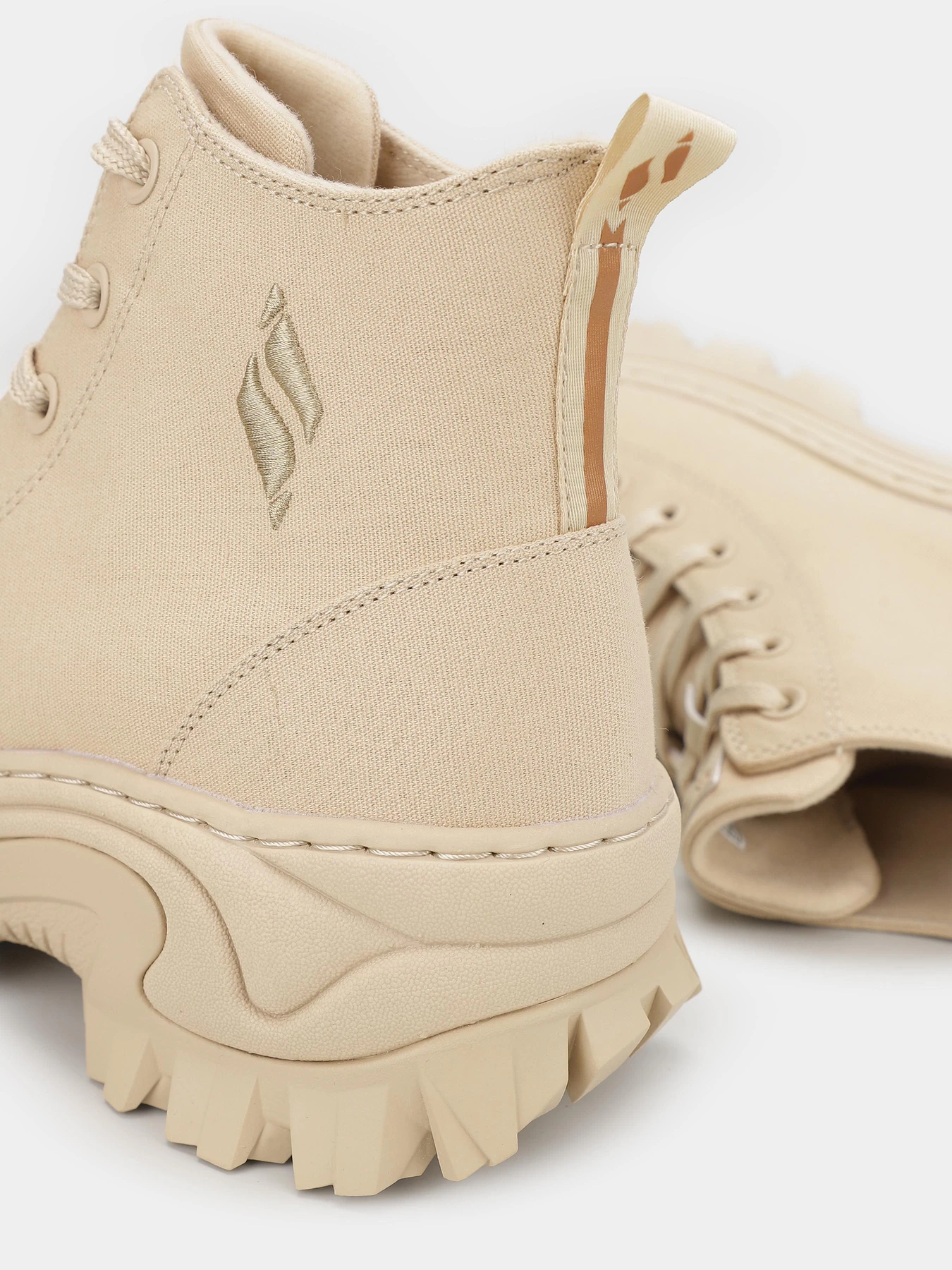 Ботинки и сапоги Skechers Street™ HI Ryze – Crazy Stomper модель 177238 SND Ботинки и сапоги Skechers Street™ HI Ryze – Crazy Stomper модель 177238 SND Фото
