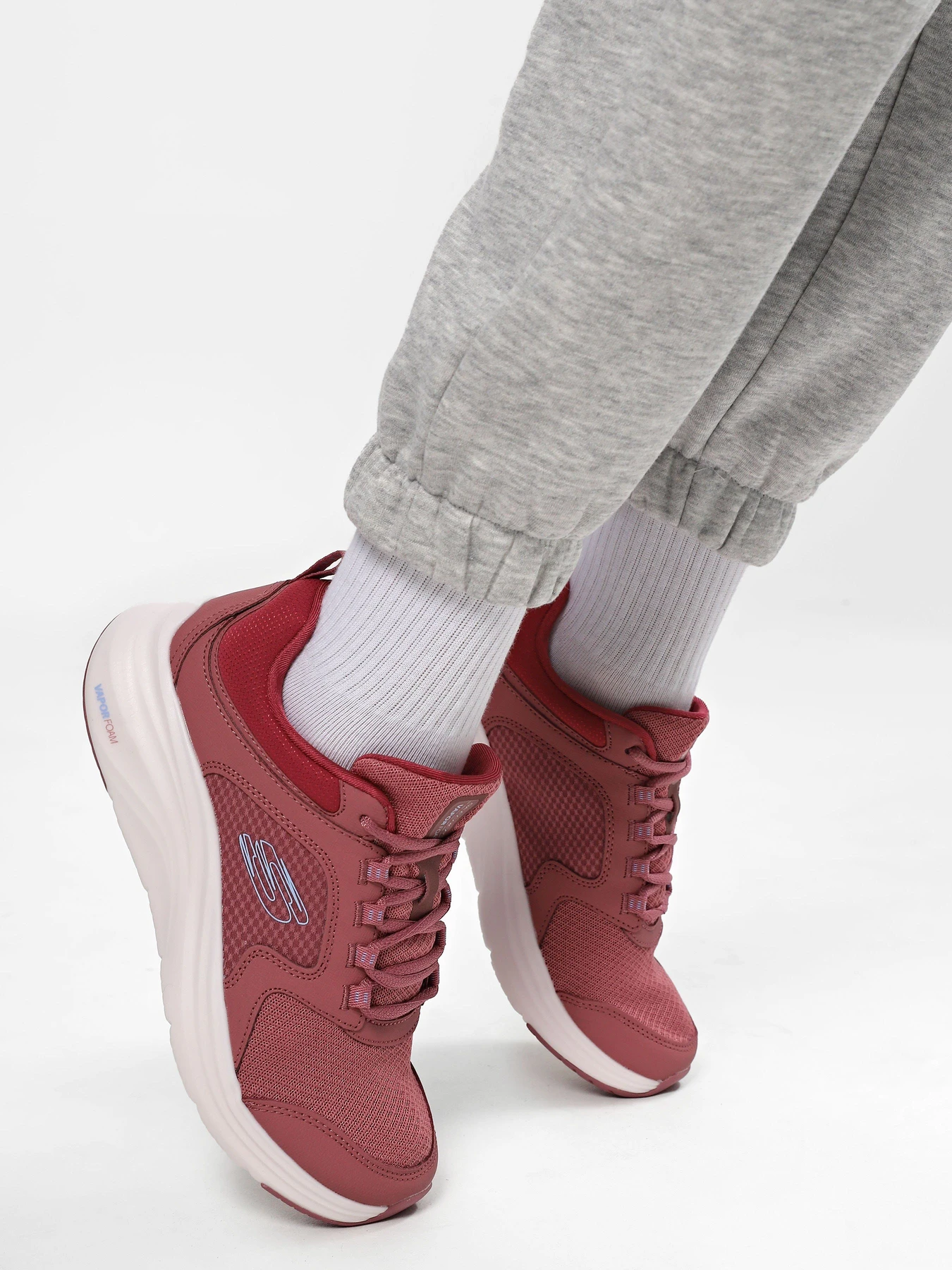 Кроссовки Skechers Vapor Foam - Lasting Moment модель 150023 MVBL Кроссовки Skechers Vapor Foam - Lasting Moment модель 150023 MVBL Фото
