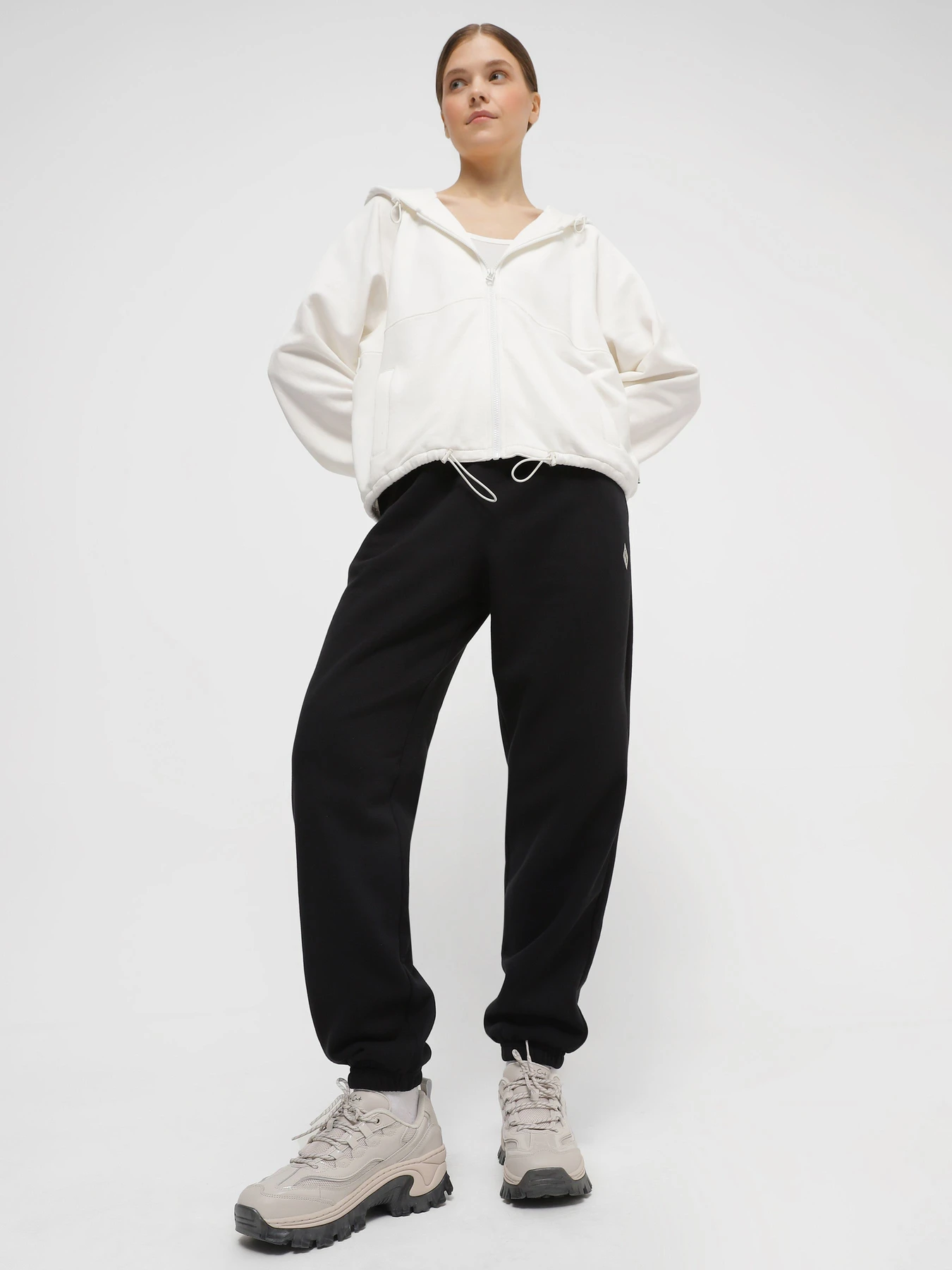 Кроссовки Skechers Doja Cat: Doja'Lite Shine модель 177941 OFWT Кроссовки Skechers Doja Cat: Doja'Lite Shine модель 177941 OFWT Фото