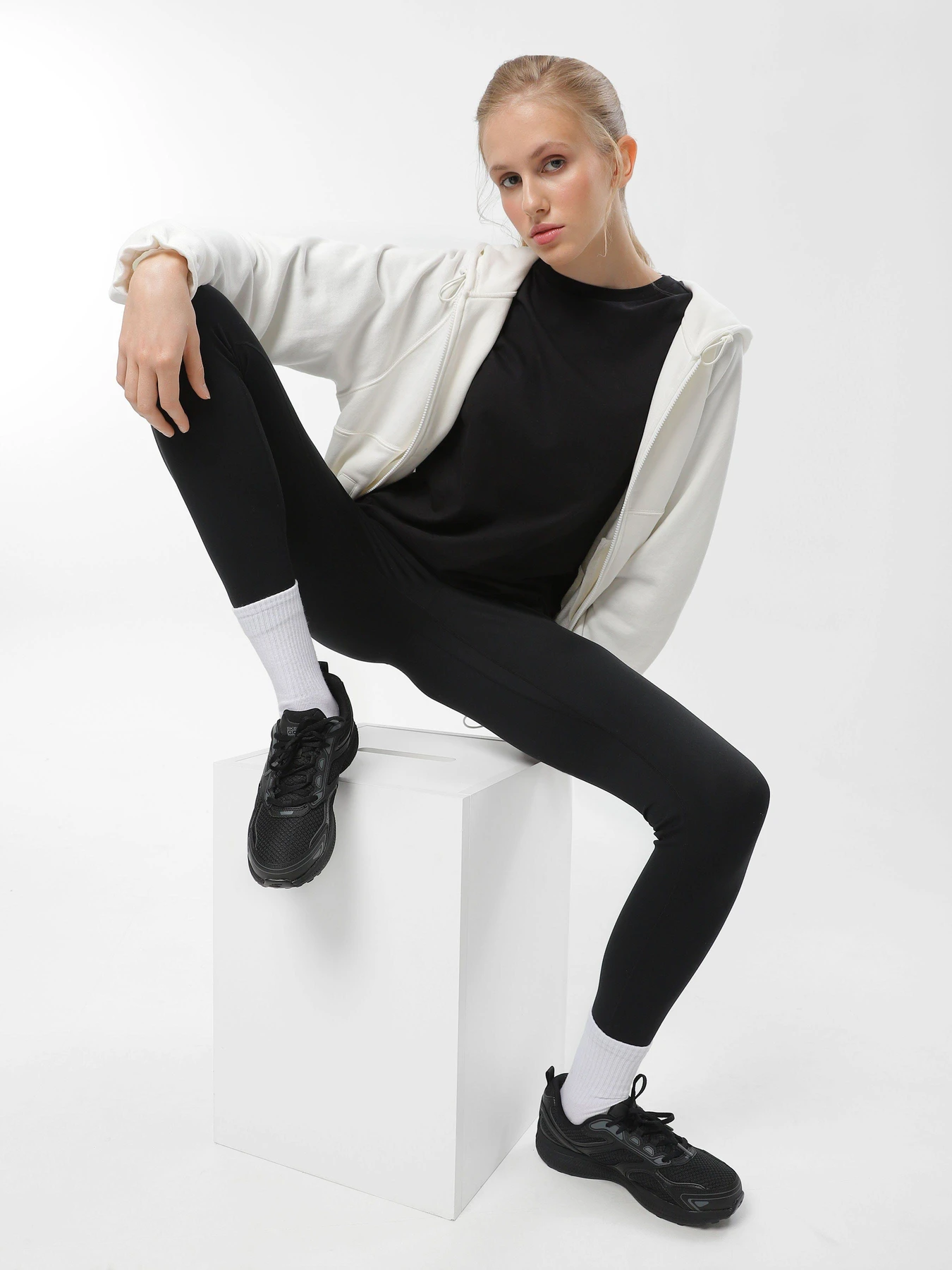 Кроссовки Skechers Go Run Consistent модель 128075 BBK Кроссовки Skechers Go Run Consistent модель 128075 BBK Фото