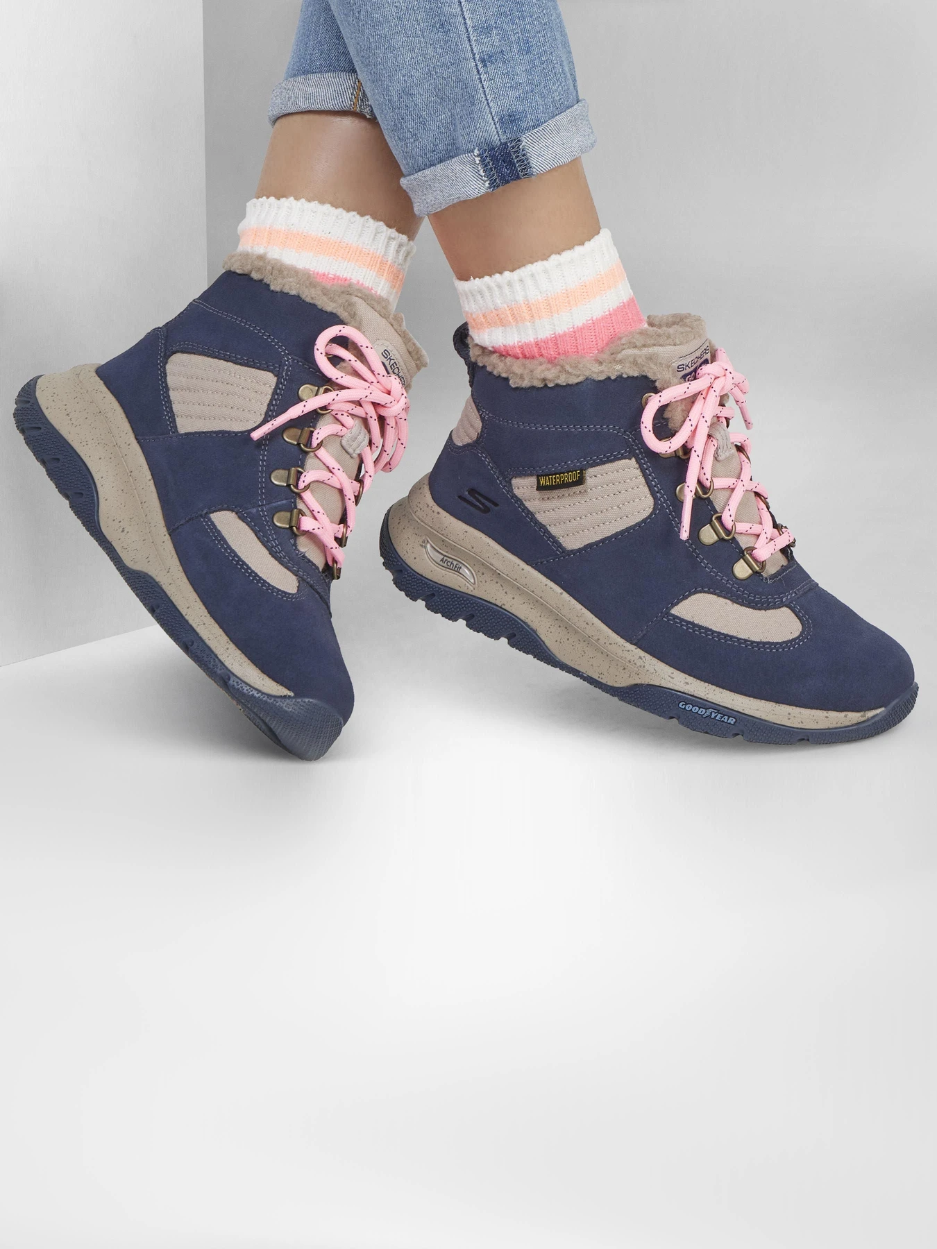 Ботинки и сапоги Skechers Arch Fit Journey - Down To Earth модель 144706 NVY Ботинки и сапоги Skechers Arch Fit Journey - Down To Earth модель 144706 NVY Фото