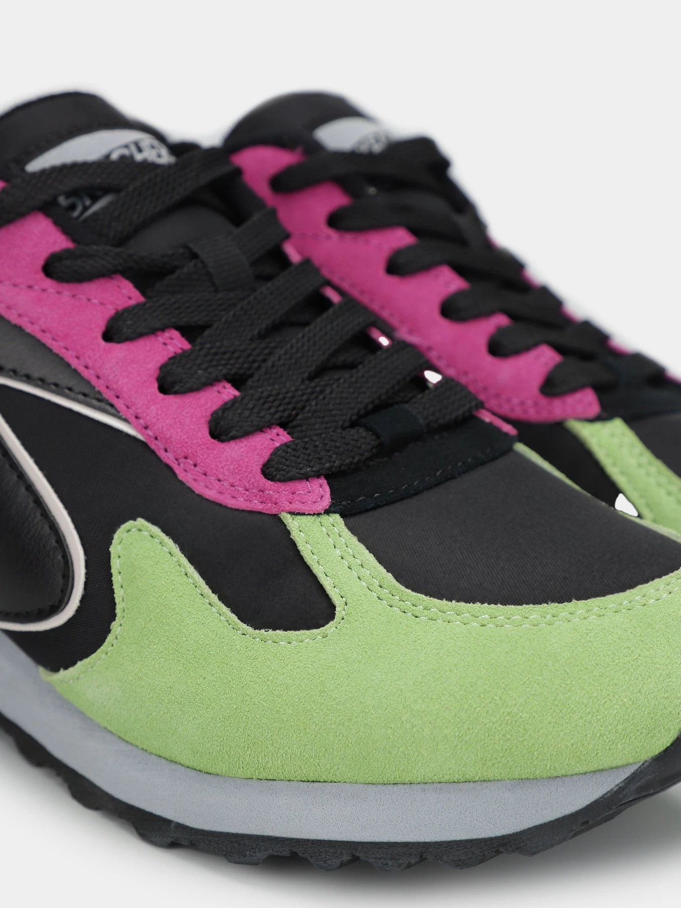 Кроссовки Skechers OG 85 - Swift and Sleek модель 177001 BKMT Кроссовки Skechers OG 85 - Swift and Sleek модель 177001 BKMT Фото