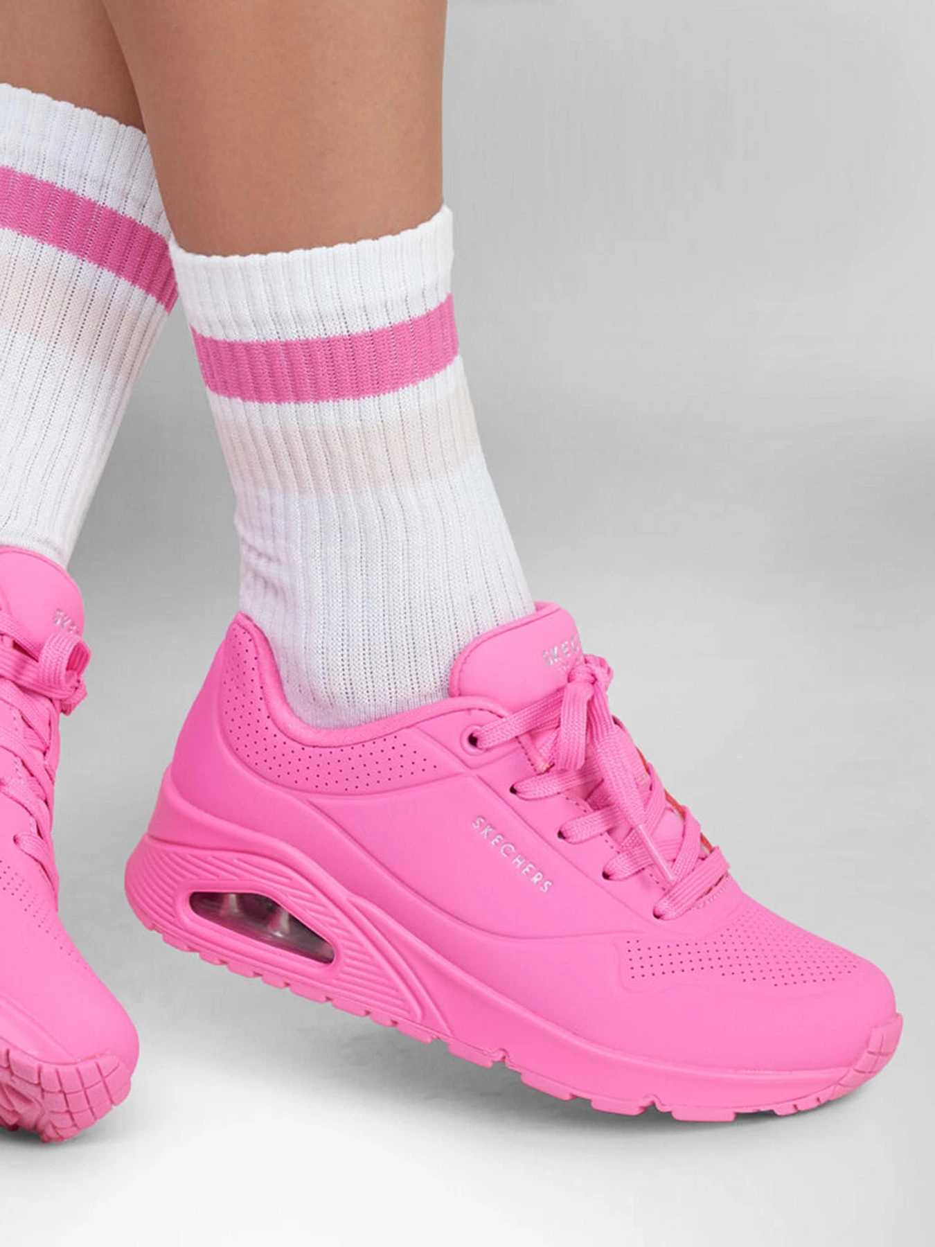 Кросівки Skechers Uno-stand On Air модель 73690 HTPK Фото