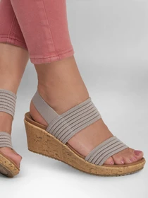 Босоножки Skechers Beverlee - Sheer Luck модель 119571 TPE Фото