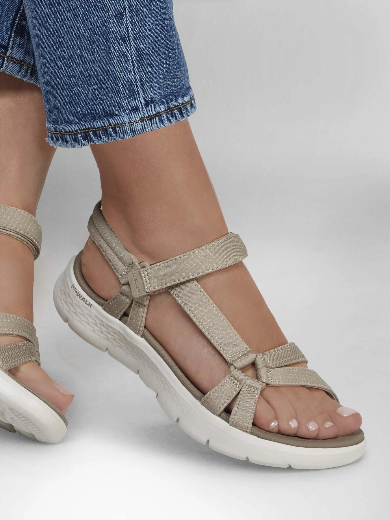 Сандалії Skechers GO Walk Flex Sandal - Sublime модель 141451 TPE Сандалії Skechers GO Walk Flex Sandal - Sublime модель 141451 TPE Фото