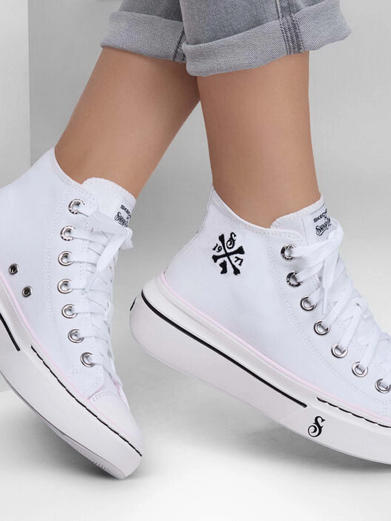 Кеды Skechers SNOOP ONE модель 186030 WHT Кеды Skechers SNOOP ONE модель 186030 WHT Фото