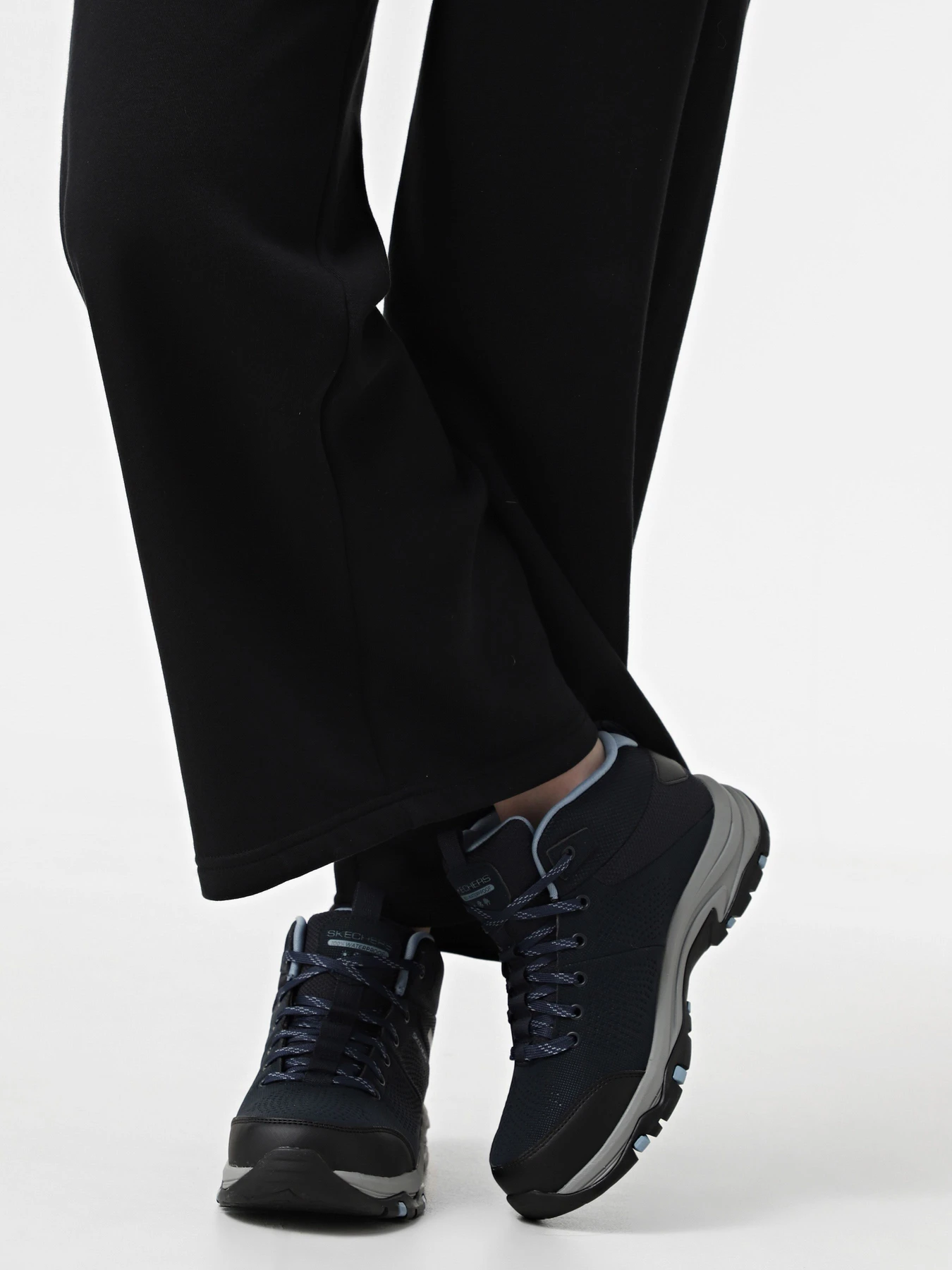 Ботинки и сапоги Skechers Relaxed Fit: Trego - Trail Destination модель 180005 NVGY Ботинки и сапоги Skechers Relaxed Fit: Trego - Trail Destination модель 180005 NVGY Фото
