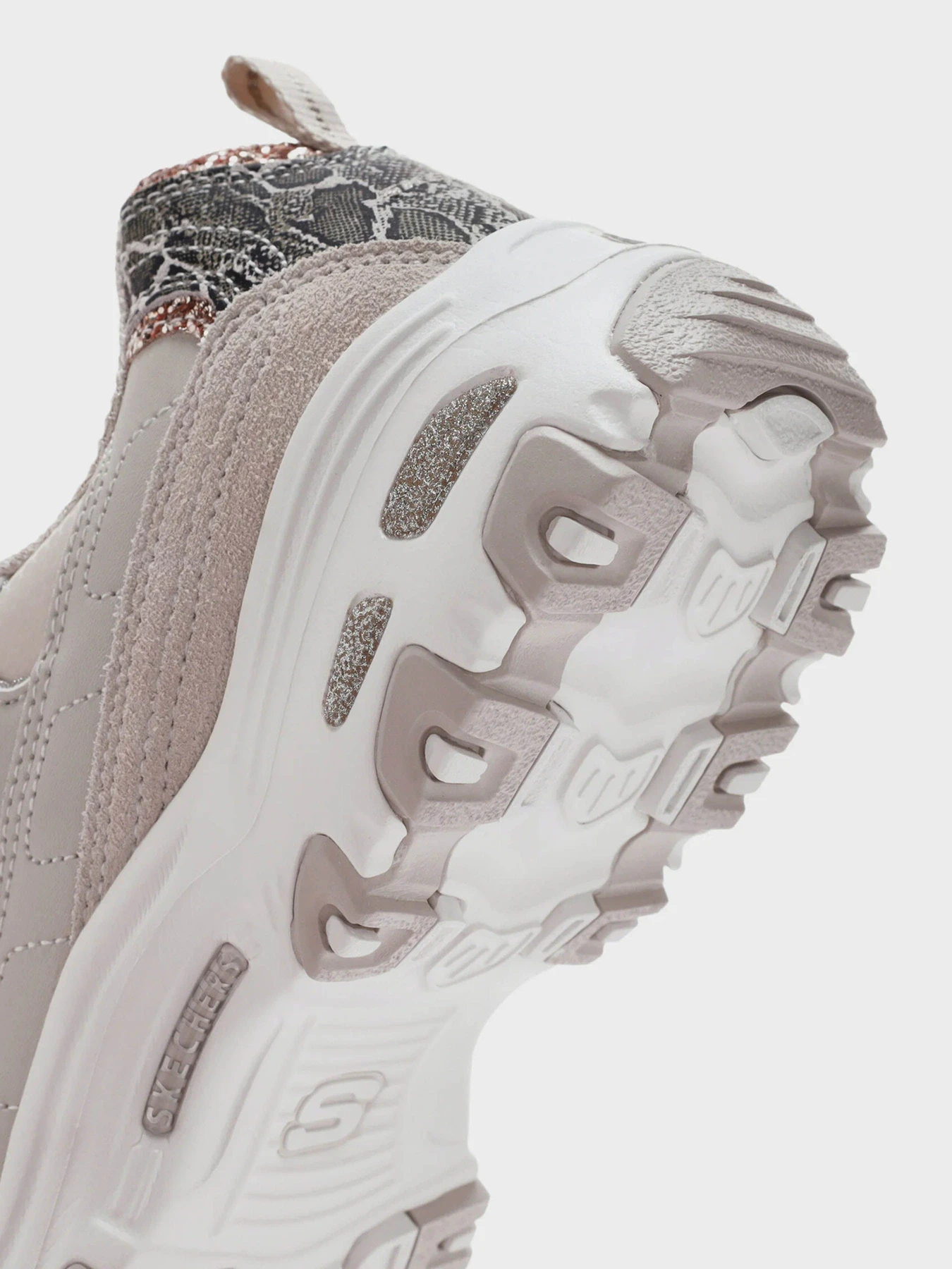 Кроссовки Skechers D'lites - Golden Chic модель 150235 NTGD Кроссовки Skechers D'lites - Golden Chic модель 150235 NTGD Фото