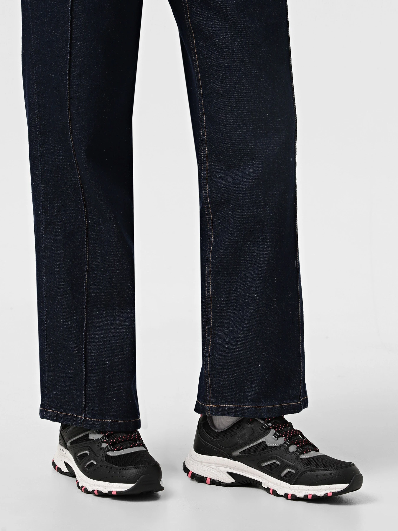 Кроссовки Skechers HILLCREST модель 180299 BKWP Фото