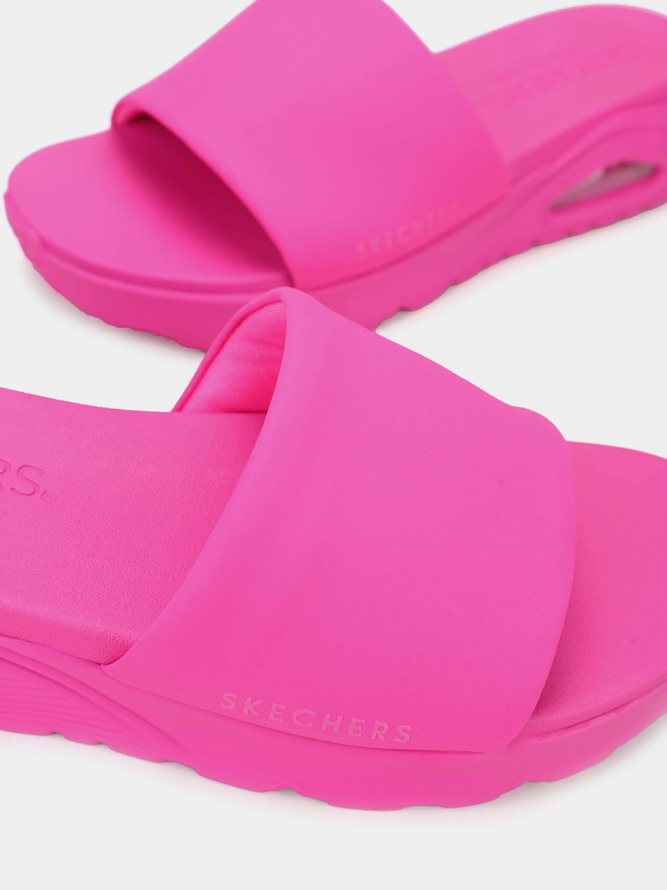 Шльопанці Skechers "
UNO SANDAL" модель 164027 HTPK Шльопанці Skechers "
UNO SANDAL" модель 164027 HTPK Фото