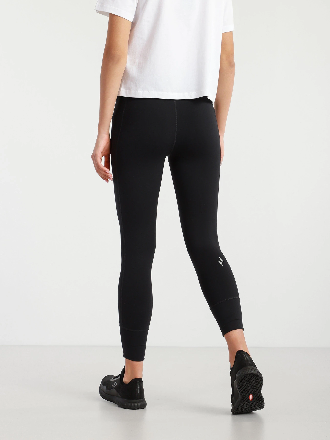 Брюки Skechers Apparel GOwalk модель W4LG125 BLK Фото