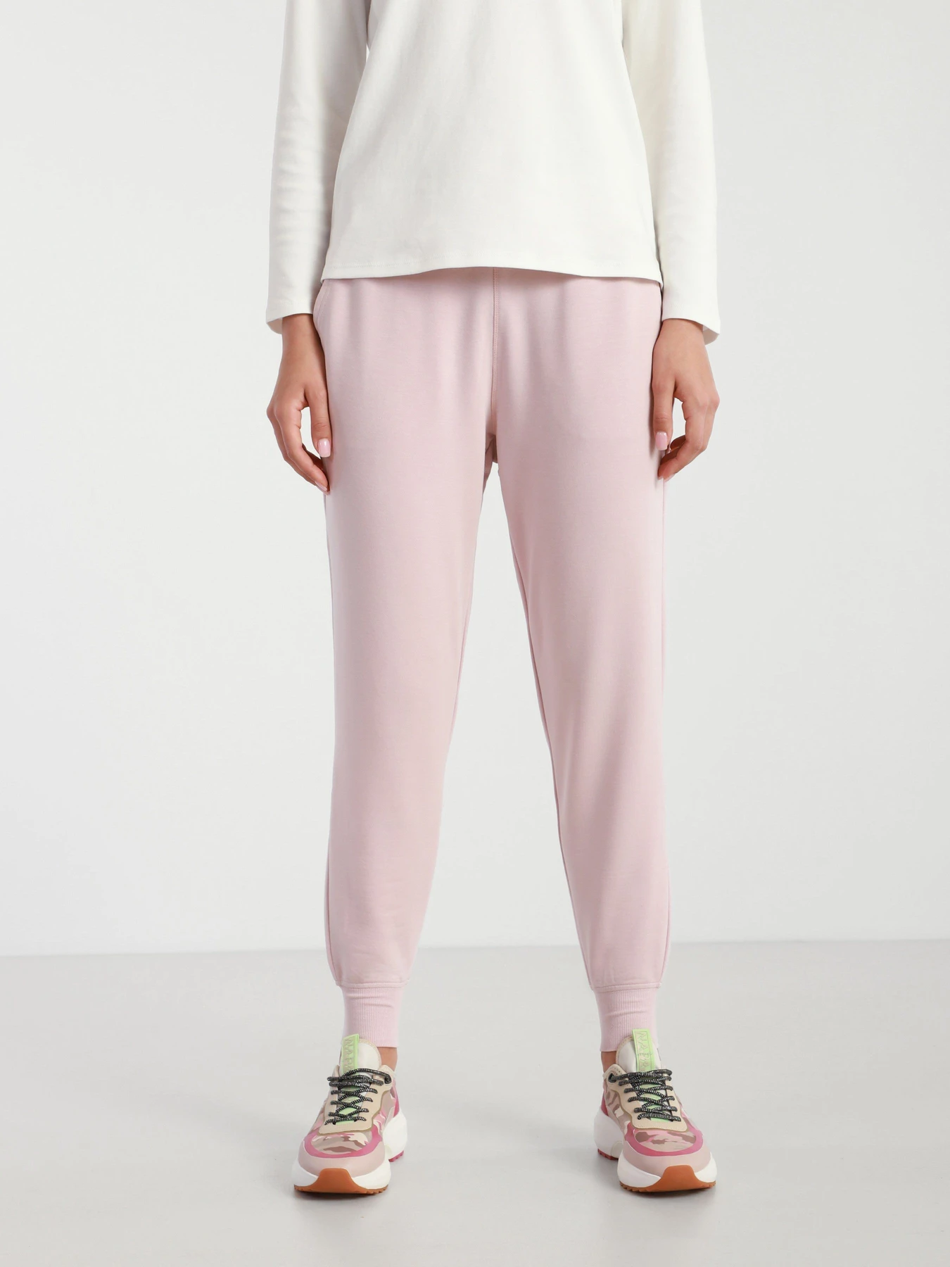 Брюки Skechers Apparel Restful модель W03PT49 LPK Брюки Skechers Apparel Restful модель W03PT49 LPK Фото