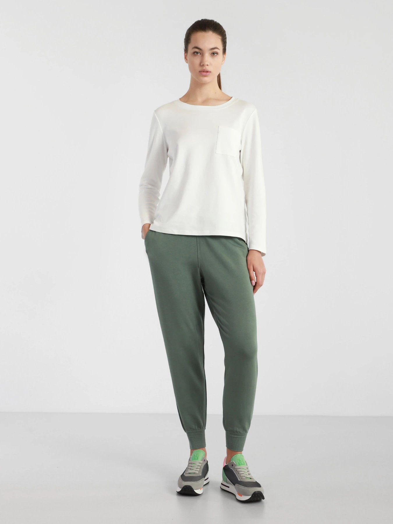 Брюки Skechers Apparel Restful модель W03PT49 LTGR Брюки Skechers Apparel Restful модель W03PT49 LTGR Фото