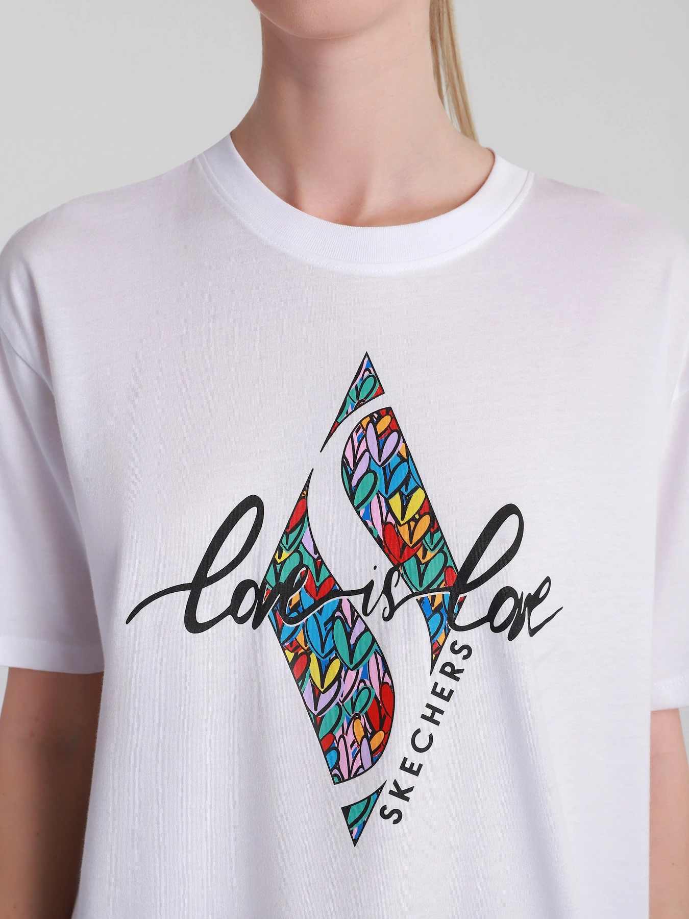 Футболки и поло Skechers Skechers x JGoldcrown: Love is Love модель JWTS5 WHT Футболки и поло Skechers Skechers x JGoldcrown: Love is Love модель JWTS5 WHT Фото