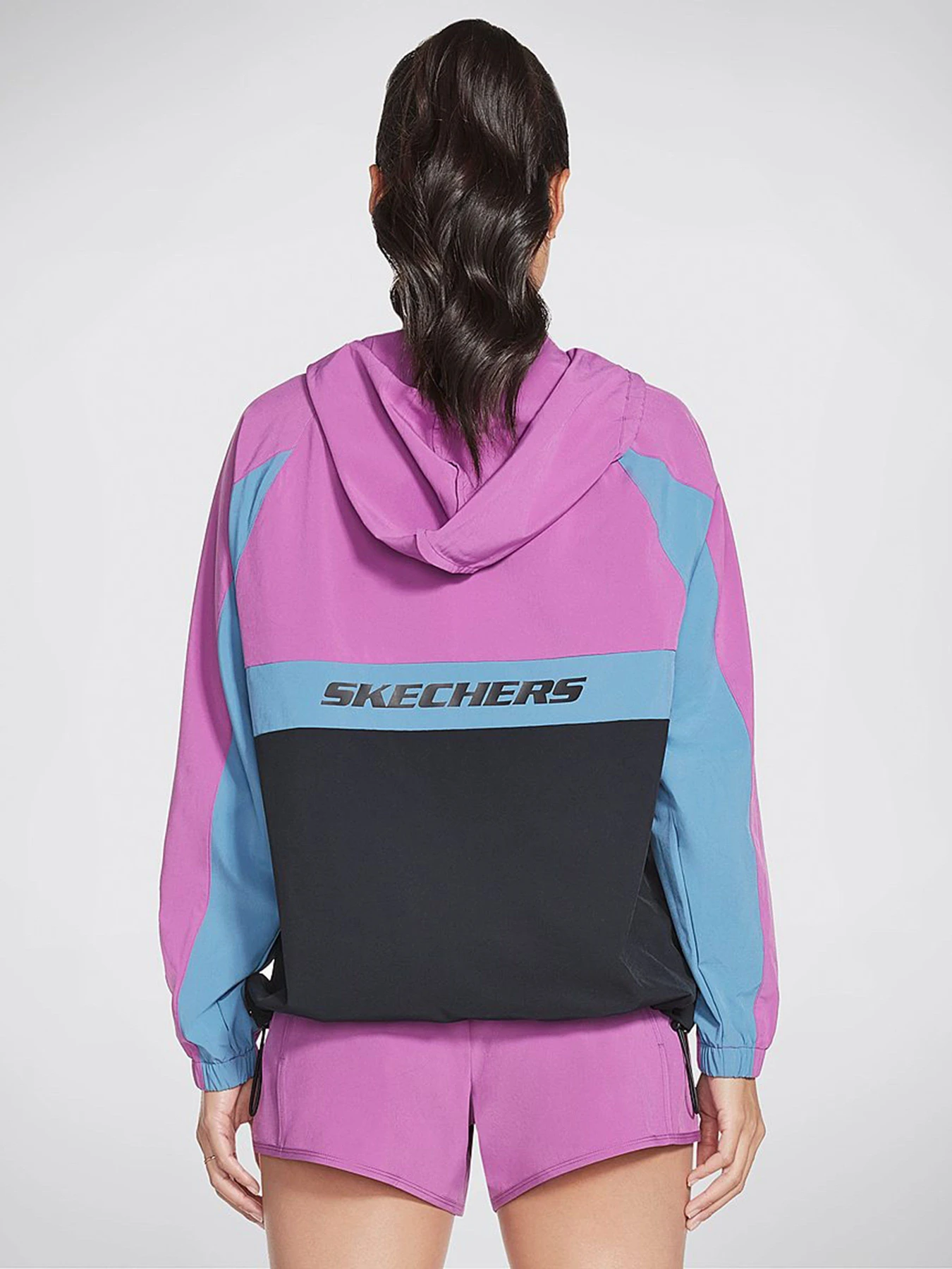 Куртки и дубленки Skechers GOWALK WEAR модель W2JA189 PRHP Фото