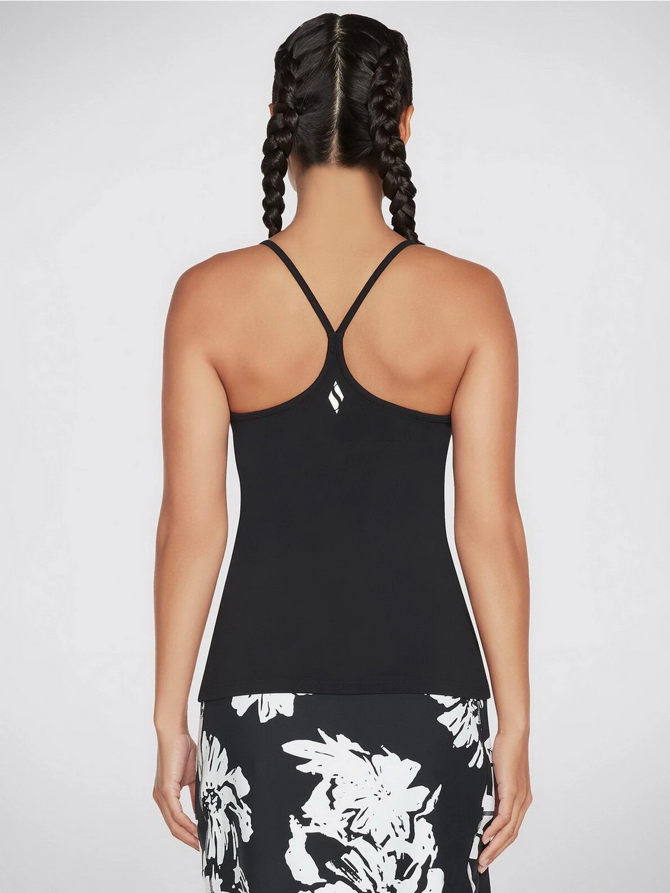 Одяг для дому та сну Skechers Go Walk Raceback Shelf Bra Cami модель W1TT134 BLK Одяг для дому та сну Skechers Go Walk Raceback Shelf Bra Cami модель W1TT134 BLK Фото